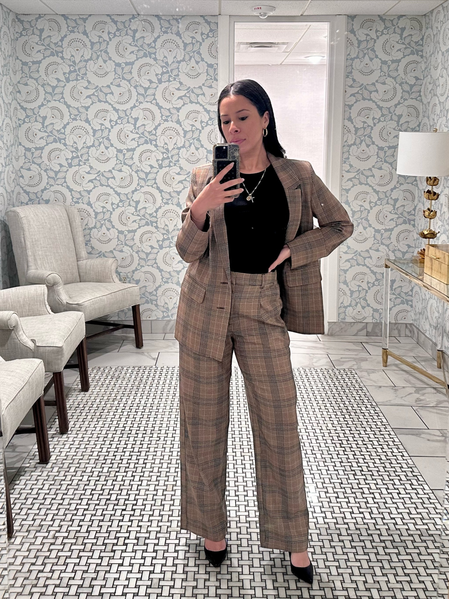 Perfect suit to stand on business. 

#LTKworkwear