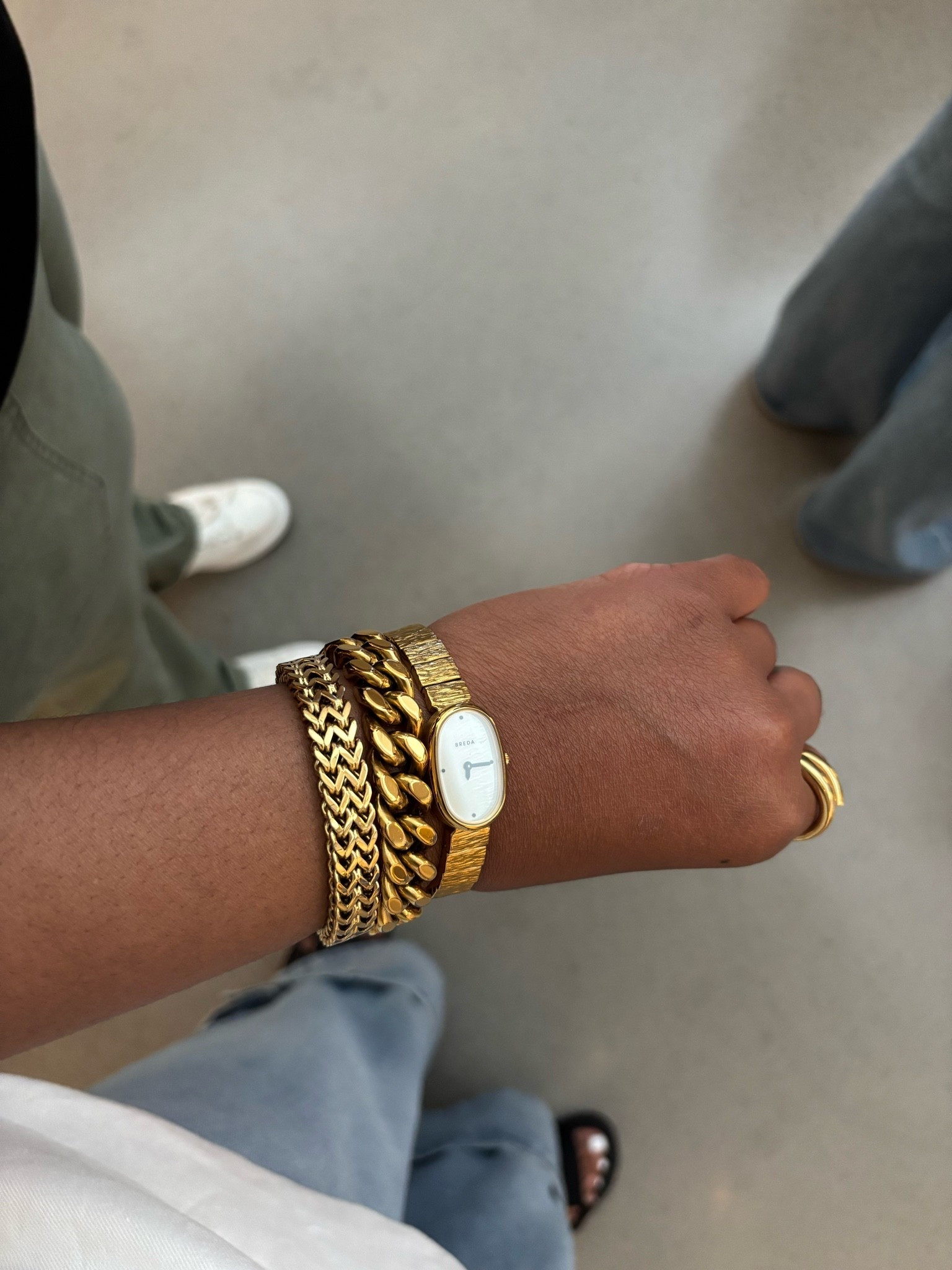 I used to underestimate how much jewelry changes an outfit until I found an everyday stack that literally works with everything. 

Now even my simplest outfits feel more elevated with a few go-to pieces I never have to think twice about.

These have become my everyday bracelets because they’re comfortable, easy to style, water resistant, tarnish free, and actually realistic for everyday life — work days, brunch, travel, errands, and date night included.

As a plus size woman, I also love finding bracelets that stack comfortably and still give that effortless luxury look without feeling tight on my wrist.

Linking my favorite everyday bracelet stack and watch because these are the pieces I wear on repeat.