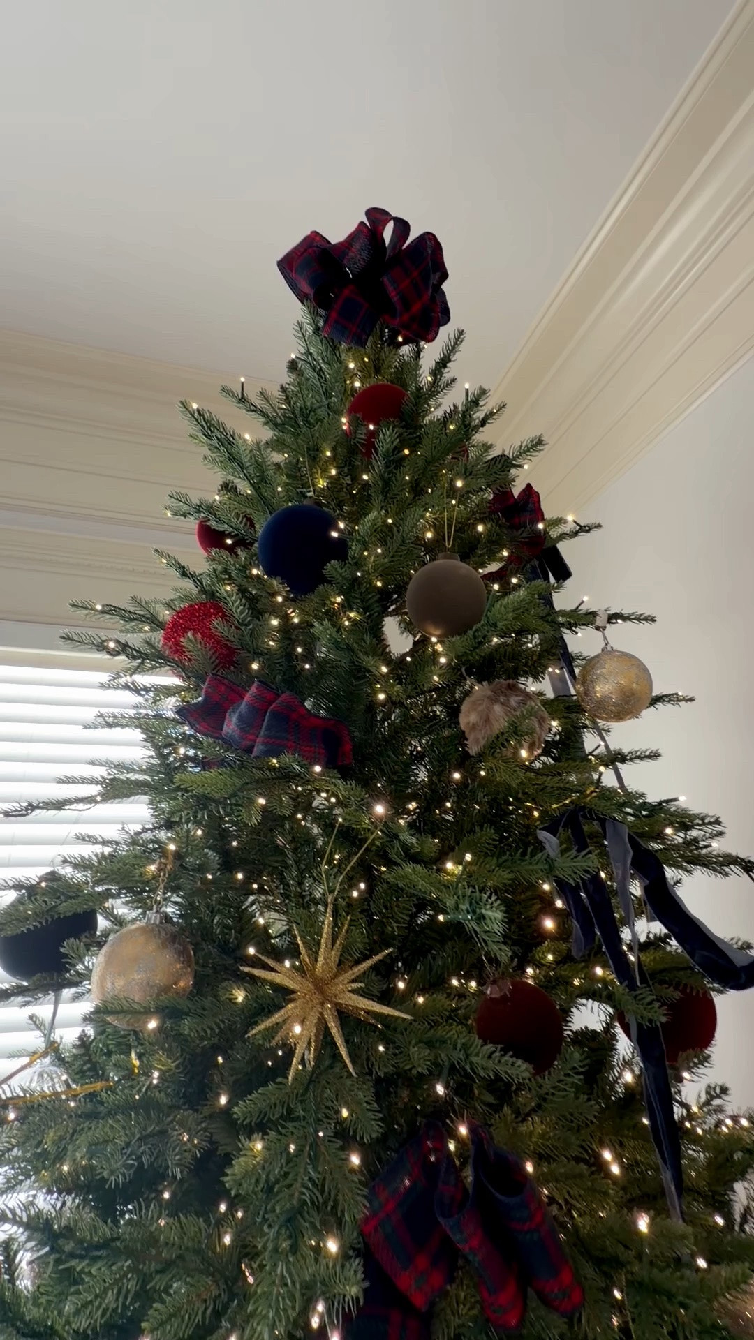 Our Christmas tree is back in stock! It sells out so fast every year! Grab it now so you don’t have to stress later.

Christmas decor

#LTKSeasonal #LTKSaleAlert #LTKHome