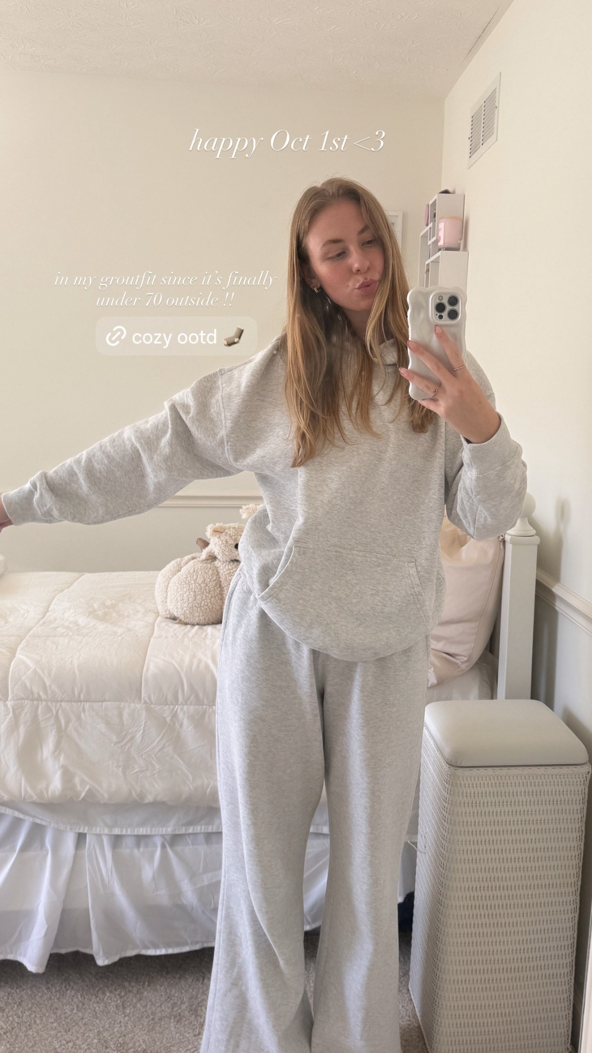 October 1st Fit 🍂🧦🥨

#october #fallootd #falloutfits #cozyoutfit #sweatset 

#LTKActive #LTKSeasonal #LTKStyleTip