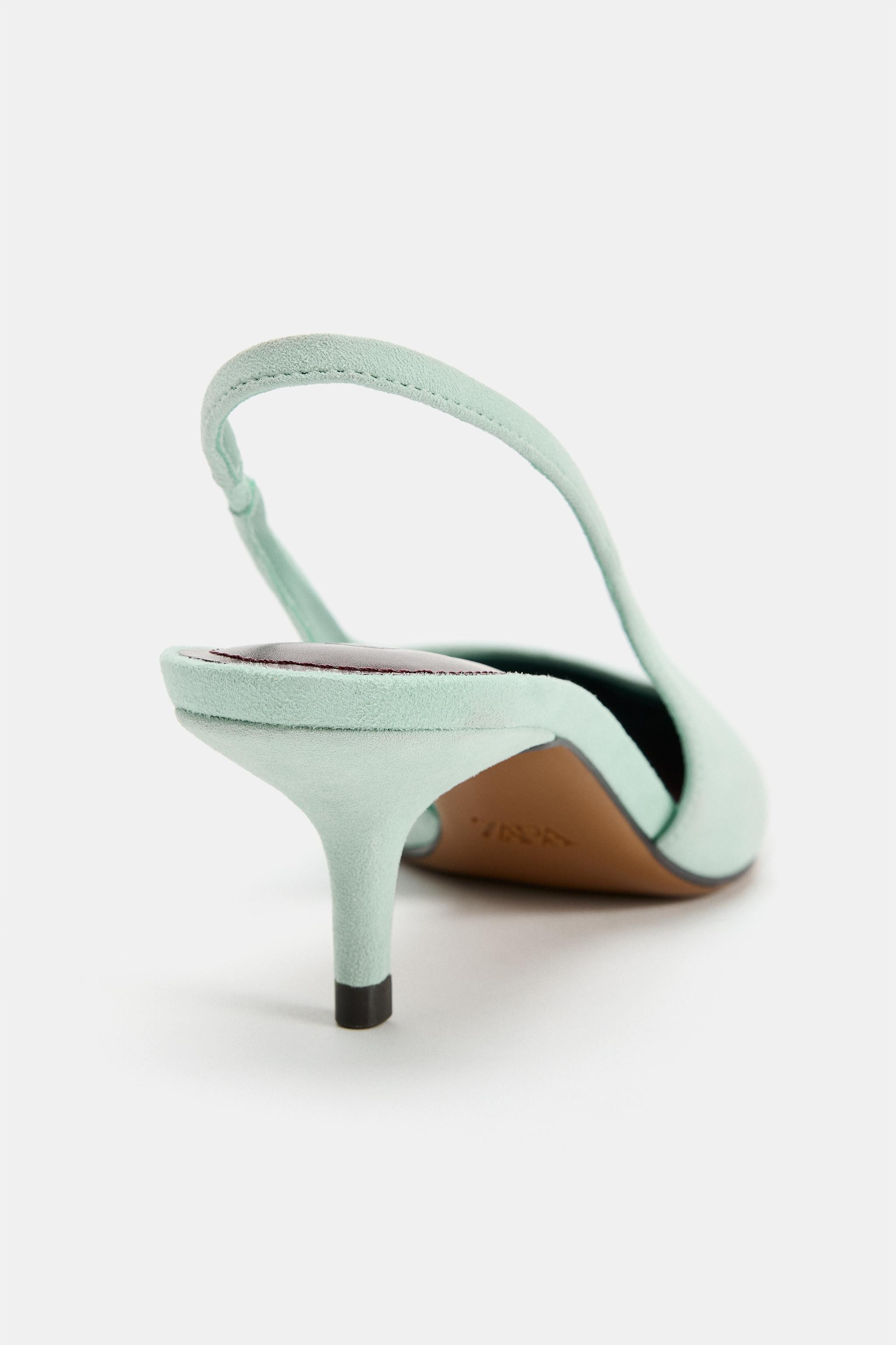 Slingback-Pumps aus Wildleder. Fersenriemen mit elastischem Detail an der Seite. Schmaler Kitten-... | Zara DE