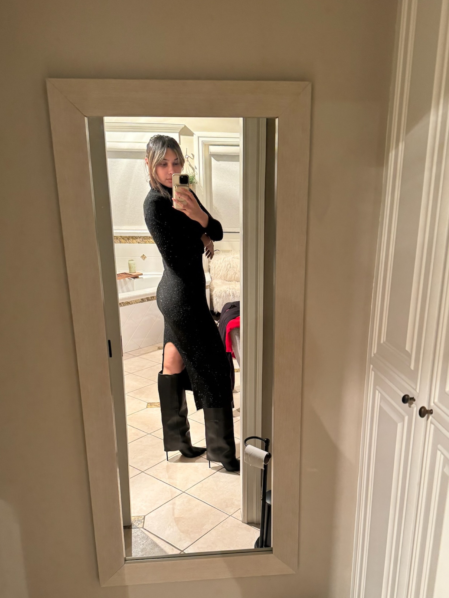 Christmas Outfit 🎄

#LTKGiftGuide #LTKHoliday