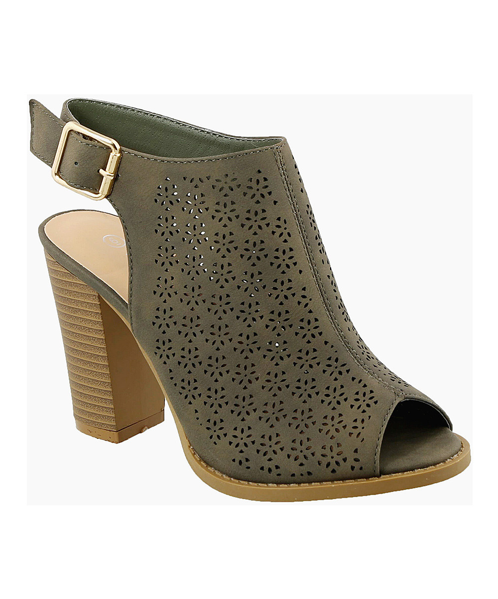 TOP MODA Women's Sandals OLIVE - Olive Green Laguna Sandal - Women | Zulily