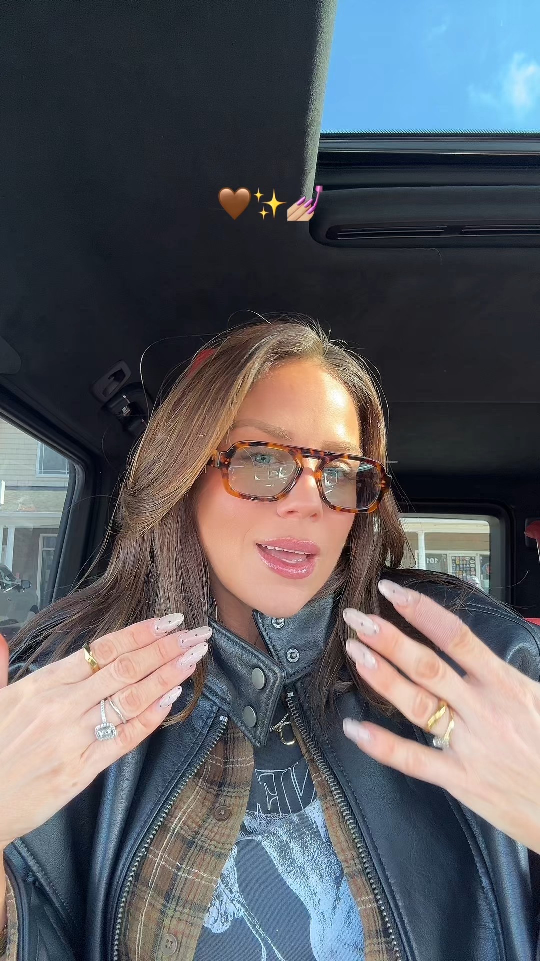 Nail day!!! OBSESSED with these new sunnies! 

#LTKdayinmylife #LTKootd