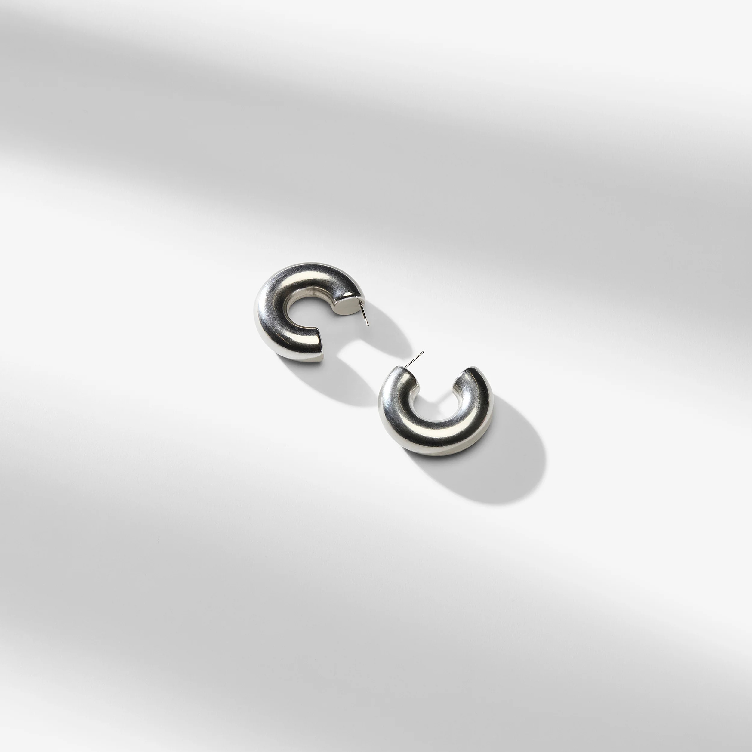 Sansa Earrings - Large :: Silver | MM LaFleur