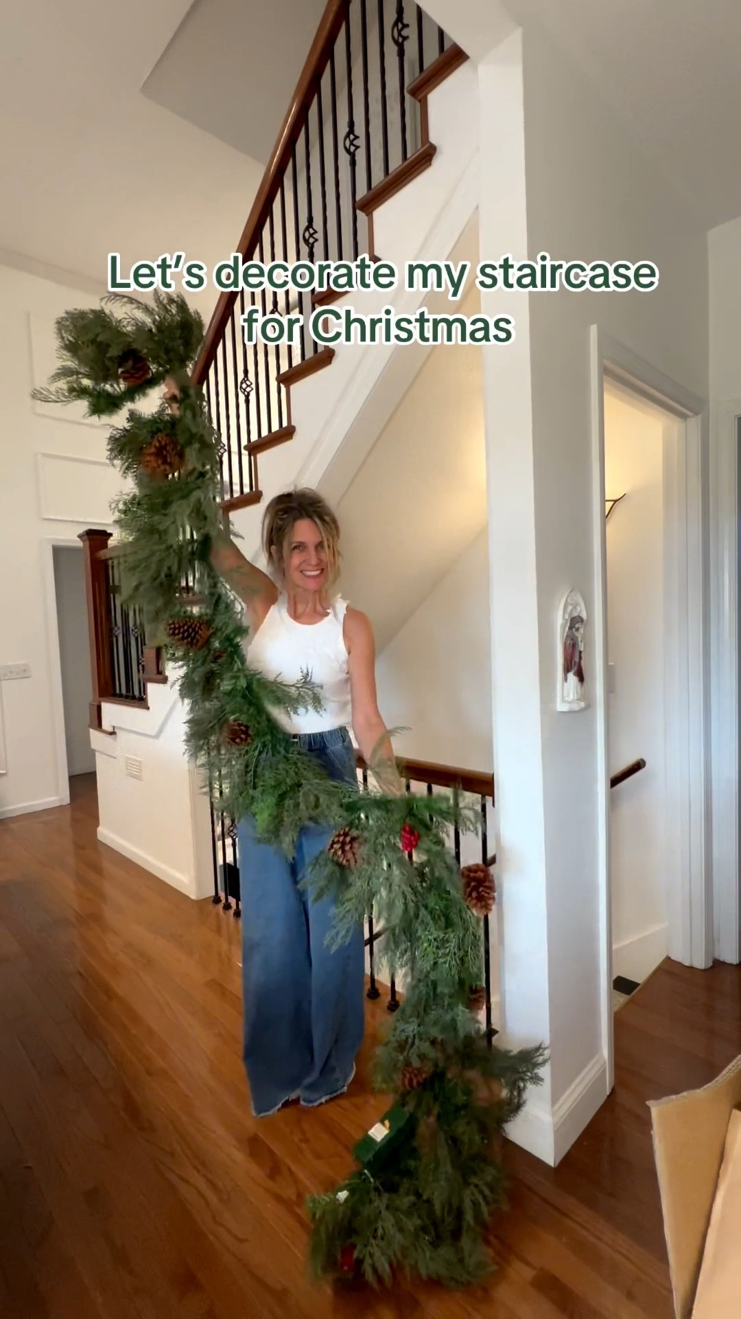 Balsam hill Christmas garland 

#LTKHoliday #LTKSeasonal #LTKHome