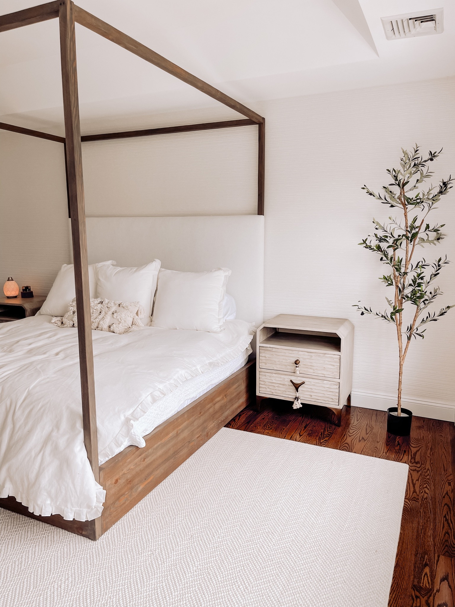 Home decor, primary bedroom, guest bedroom, cozy home, modern farmhouse home, home inspo, white bedding 

#LTKsalealert #LTKSeasonal #LTKhome