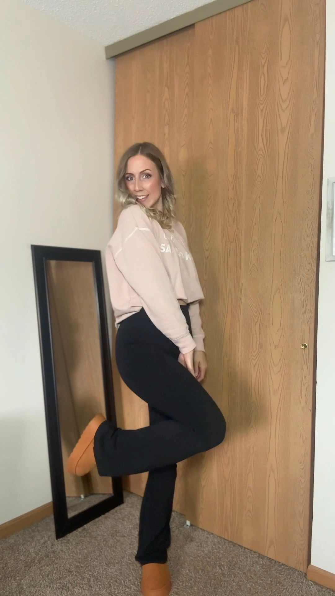 Wearing medium long on leggings. Medium in sweatshirt 

#LTKActive #LTKootd #LTKgrwm