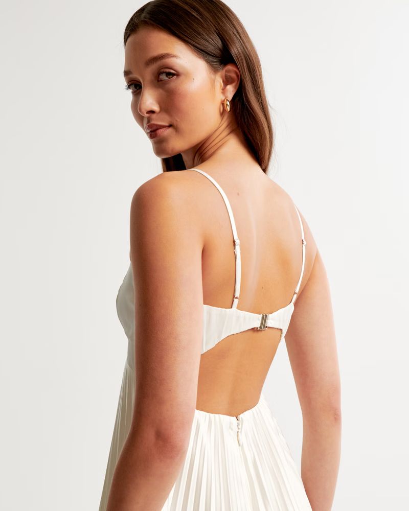 The A&F Giselle Clasp-Back Pleated Midi Dress | Abercrombie & Fitch (US)