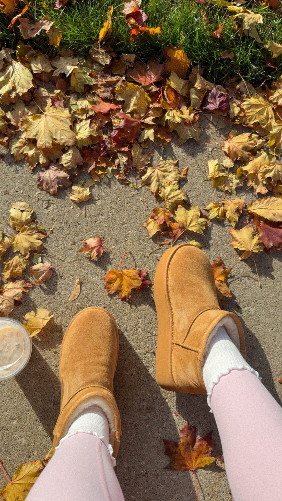platform mini boots 🍂🍁

#LTKFindsUnder50 #LTKShoeCrush #LTKSeasonal