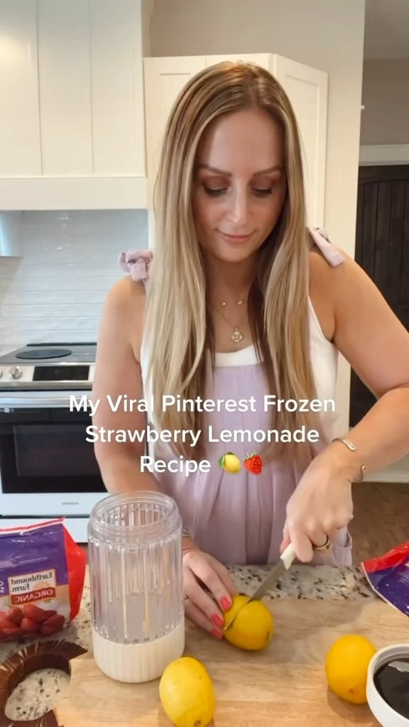 This drink went VIRAL for a reason… ♥️🍓🍋
It’s so good, I had to share it TWICE!
Meet your new summer obsession — Frozen Strawberry Lemonade!
Tangy, sweet, and blended to perfection… it’s the one your kids (and guests) will beg for.

Here’s the magic mix:

3 (10oz) bags of frozen strawberries
1/4 cup sugar
Juice of 2 1/2 lemons
1/2 to 1 cup of water (depending on how thick you like it!)
Blend it up & sip away!
Garnish with fresh strawberries and lemon slices for that Pinterest-perfect look.

Trust me… this one’s a HIT. Save it, share it, and make it on repeat all summer!

#FrozenStrawberryLemonade #ViralRecipe #SummerVibesOnly #PinterestFinds #EasyDrinks #KidApprovedTreats #HotWeatherMustHave