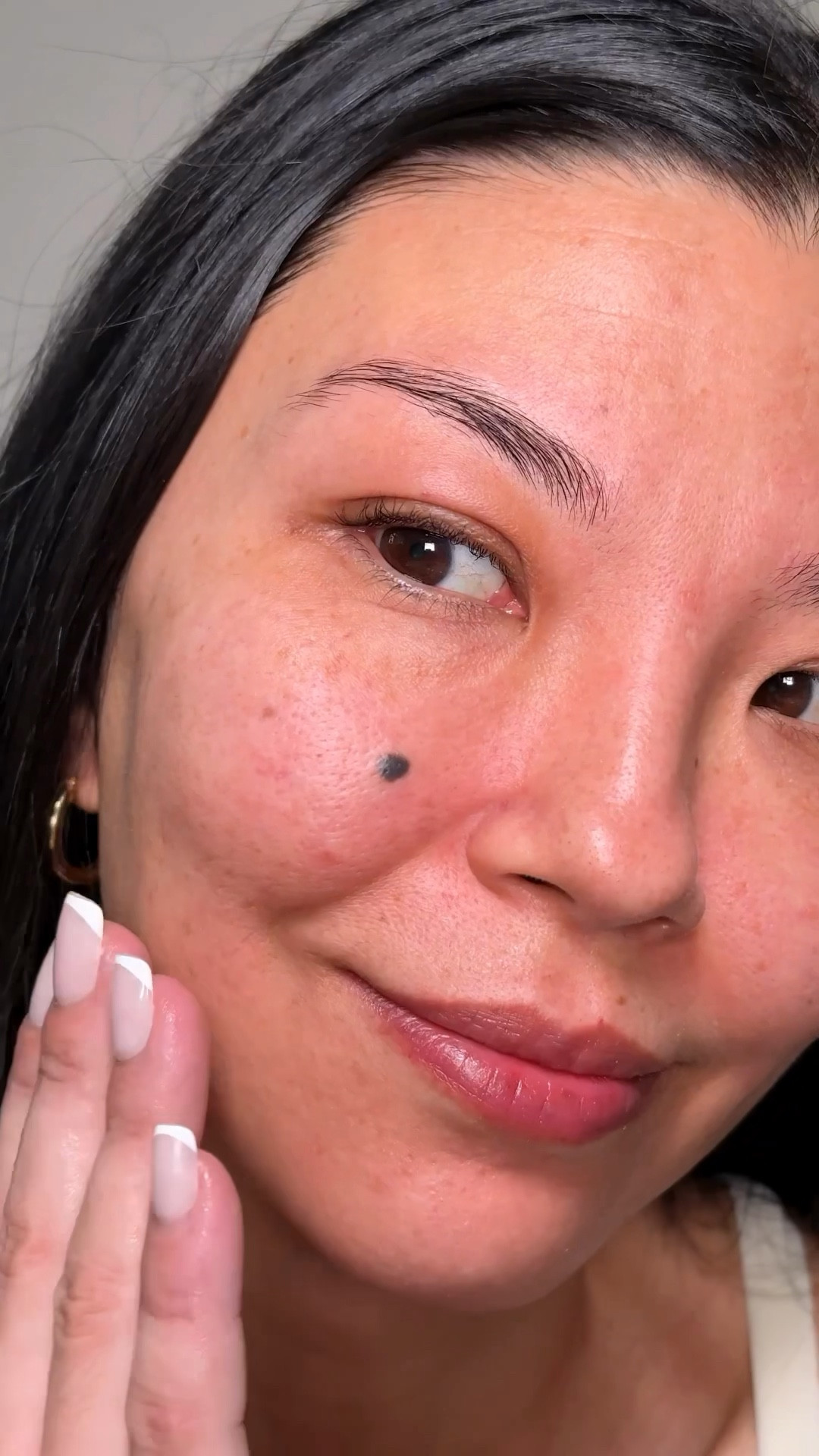 Turning back time one cream at a time ⏳ Retinol for the win — hello soft, glowing skin! #AntiAging #RichCream #SkincareRoutine #rocskincare #wrinklefree 



#LTKBeauty #LTKselfcare #LTKOver40