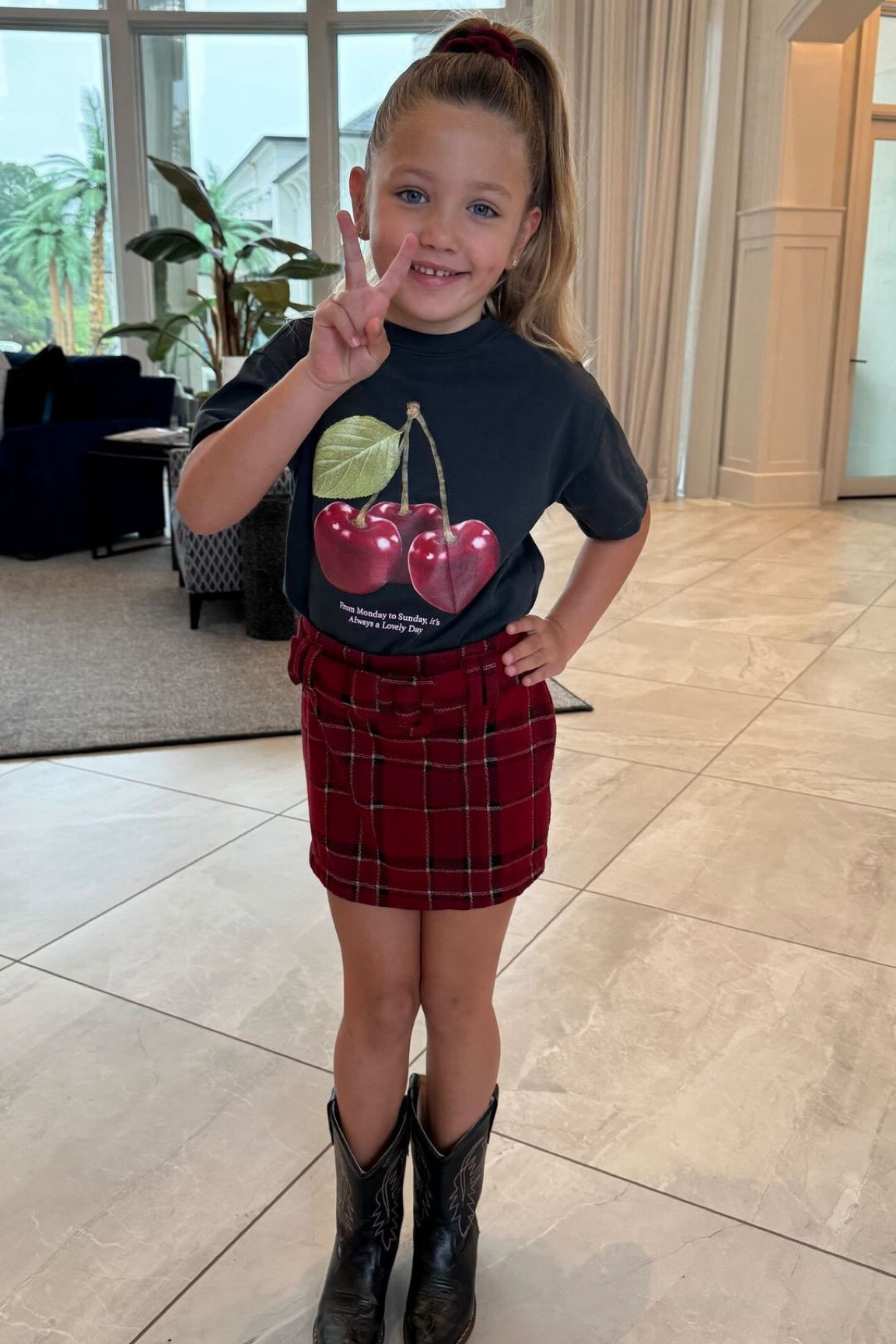 Navy girl 🍒 This cherry tee from Zara is so cute. I linked some similar tees! 

outfit l tee l cherry tee l plaid skirt l girls l girls outfit 

#LTKKids