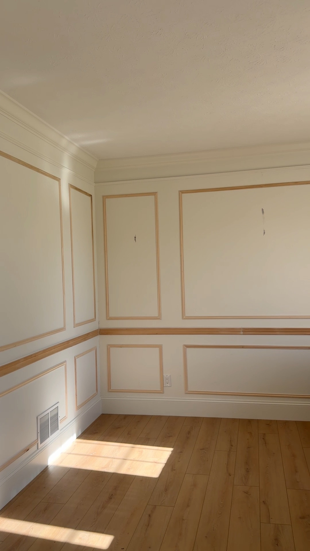 Part II of my DIY moulding project

#LTKHome #LTKMothersDay #LTKstorytime