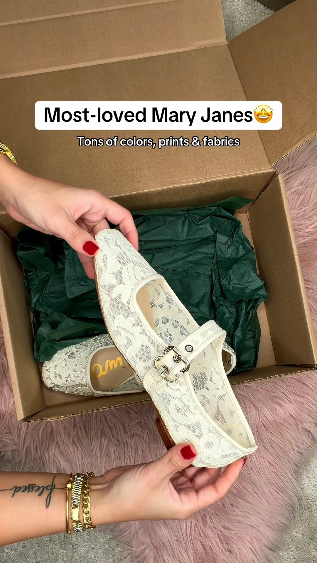 💕 Unboxing the Sam Edelman lace Mary Jane shoes everyone’s been loving 👏👏

💕 They are lightweight, feminine and surprisingly comfortable for everyday wear

💕 Fit notes: true to size

✨ Currently some options are on SALE

🛍️ Linking all the colors so you can browse



sam edelman mary janes
lace mary jane shoes
women’s flats
balletcore shoes
trending mary janes
everyday flats
comfortable flats
designer inspired flats
spring shoes women
fall flats women
feminine shoes
workwear flats
casual chic shoes
neutral shoes women
strap flats
classic mary janes
fashion flats
dressy flats
shoes under designer
timeless footwear
on trend shoes
womens fashion shoes
cute flats
shoe finds
wardrobe staples
flats for dresses
stylish flats
must have shoes
fashion essentials


#LTKvlog #LTKWorkwear #LTKMidsize