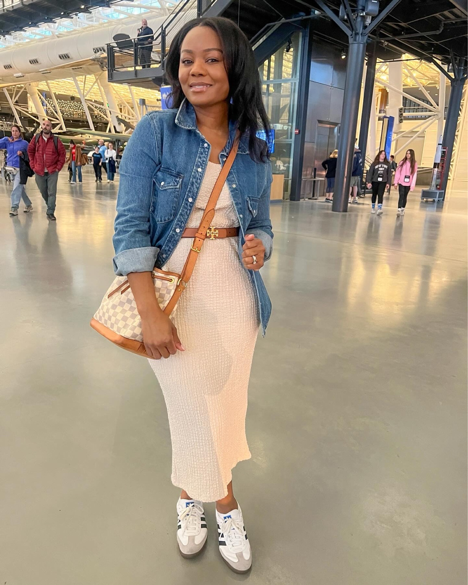 Utility chic meets denim charm! The utility denim jacket is the perfect blend of style and substance. Functional details, comfortable denim, and a cool, laid-back vibe - what's not to love? Elevate your wardrobe with this versatile must-have piece! #UtilityDenimJacket #DenimLove #FashionEssential

#LTKsalealert