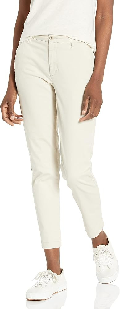 Dockers Women's Relaxed Fit Stretch Twill Weekend Chino Pants | Amazon (US)