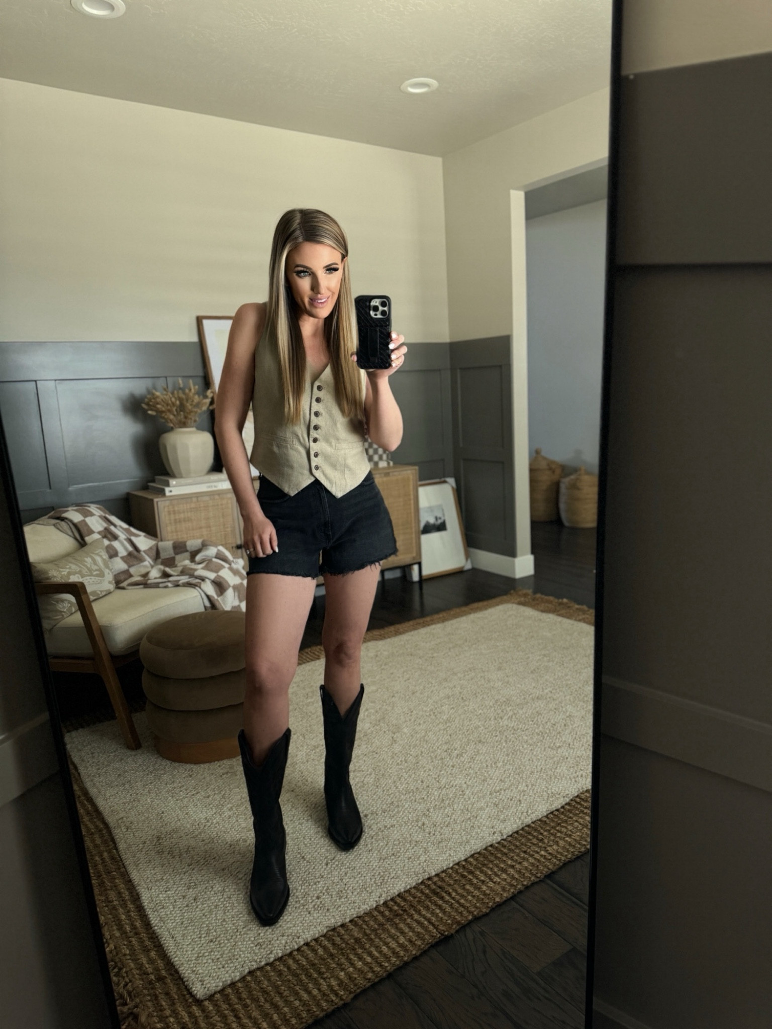 Loving the vest trend for spring & summer —this tailored linen version is perfect to dress up or down 

Vest size S (slightly oversized) 
Shorts size 2 
Boot size down 1/2 size 

Summer Outfit Idea - Cowboy Boots - Vest 

#LTKFestival #LTKshoecrush