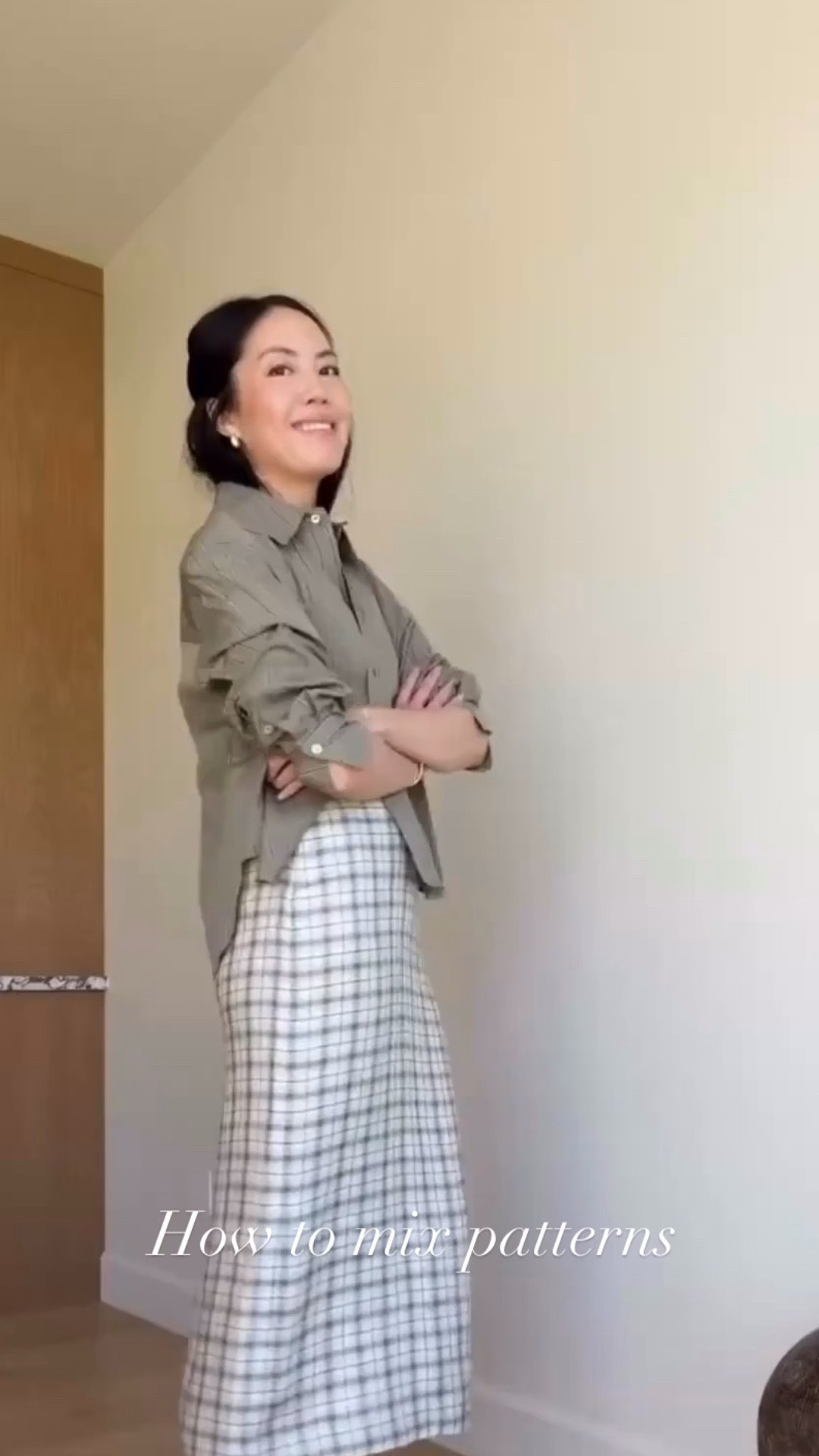 Loving this mix of prints! The idea of print mixing can sometimes feel intimidating, but this combination felt approachable and easy. Subtle prints and complementary colors. That’s it!

#classicstyle
#OOTD
#salealert
#longskirt
#summeroutfit

#LTKootd #LTKgrwm #LTKSeasonal
