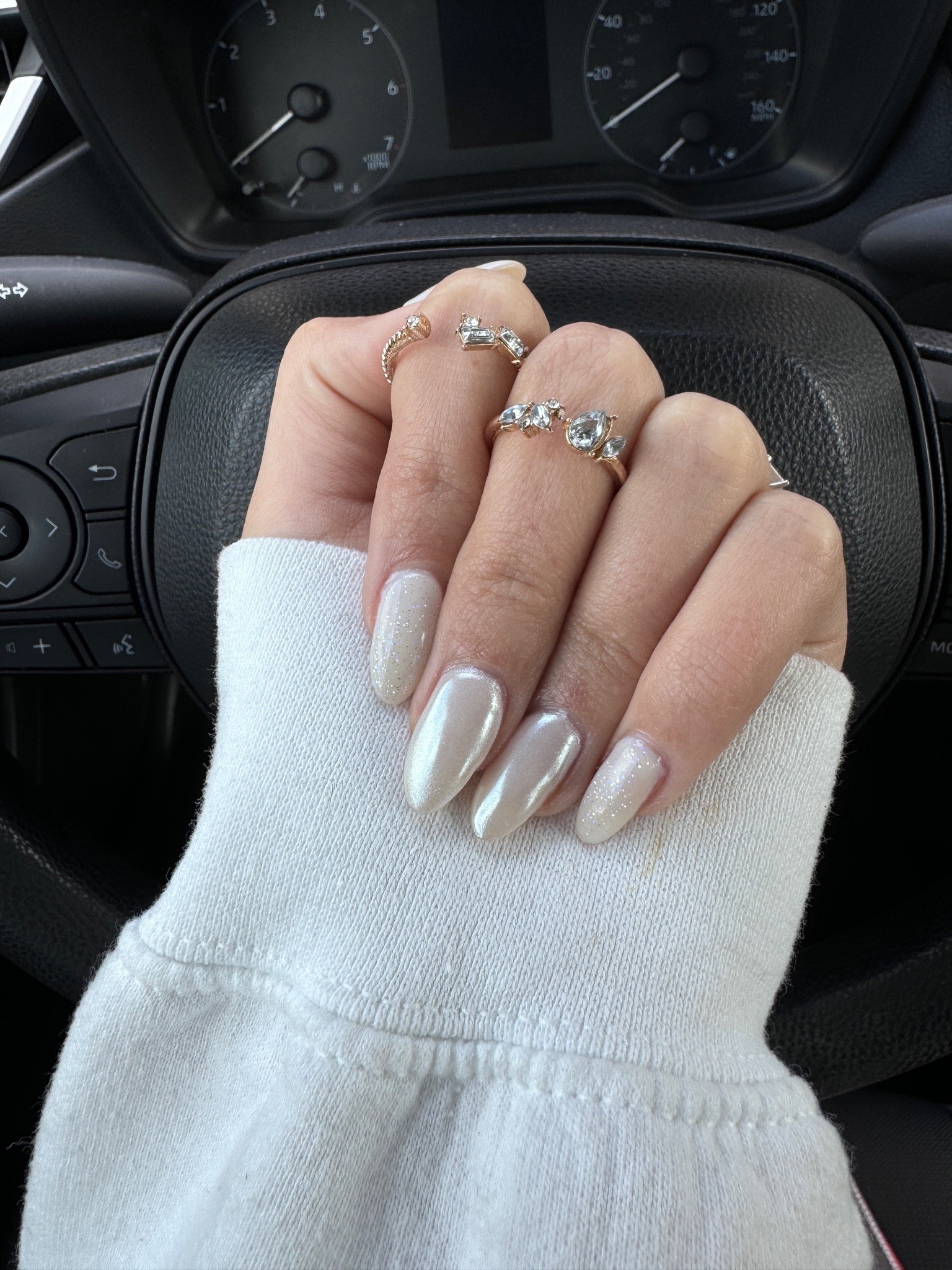 Winter White Nail Inspo 

#LTKBeauty #LTKHoliday #LTKSeasonal