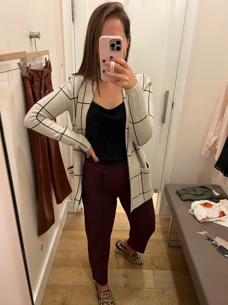 Workwear wardrobe staples! I have this cardi from last year and it is still a go to in my closet. Pants come in grey and burgundy, too!

Sizing- xs in all/tts 



#LTKstyletip #LTKunder100 #LTKworkwear