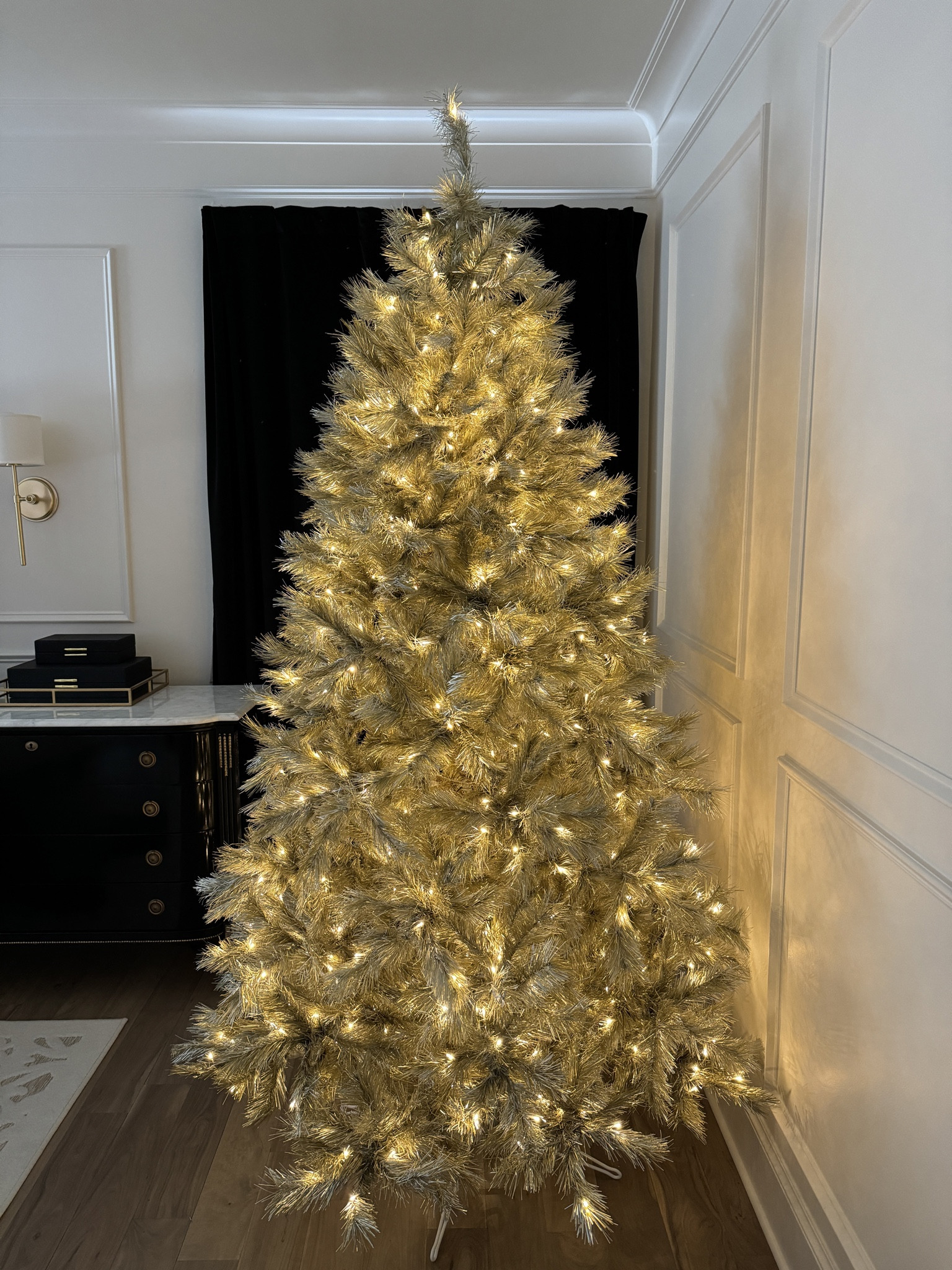 🎄 Christmas Decor 🎄 

I am so excited about my newest Christmas tree! I had to share it while I wait for the ornaments to arrive to decorate it. Stay tuned for the final result. 

This tinsel tree is STUNNING and can be decorated in any color of theme. 😍😍😍 It’s over 50% off!! 

#everypiecefits

Christmas tree
Christmas decorations
Christmas decor
Holiday decor
Holiday tree 
Holiday decorations 

#LTKhome #LTKsalealert #LTKHoliday