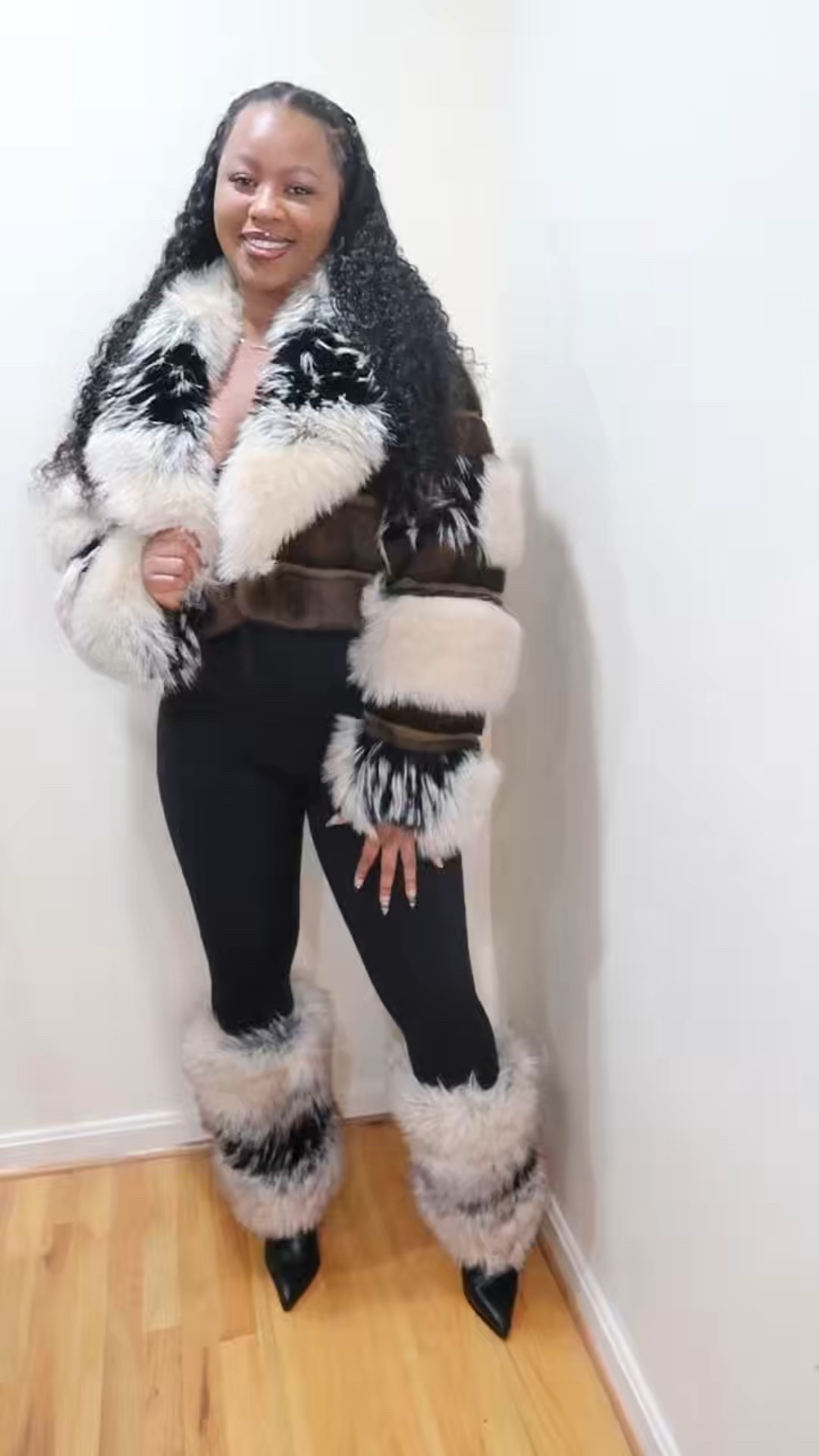 The Portia Cropped Fur Jacket is everything!!🥰🥹🙌🏽🔥 The perfect Fall Statement Piece!😊 Espresso Brown🤎
Black Friday 
Cyber Monday #LTKStyleTip

#LTKCyberWeek #LTKHoliday