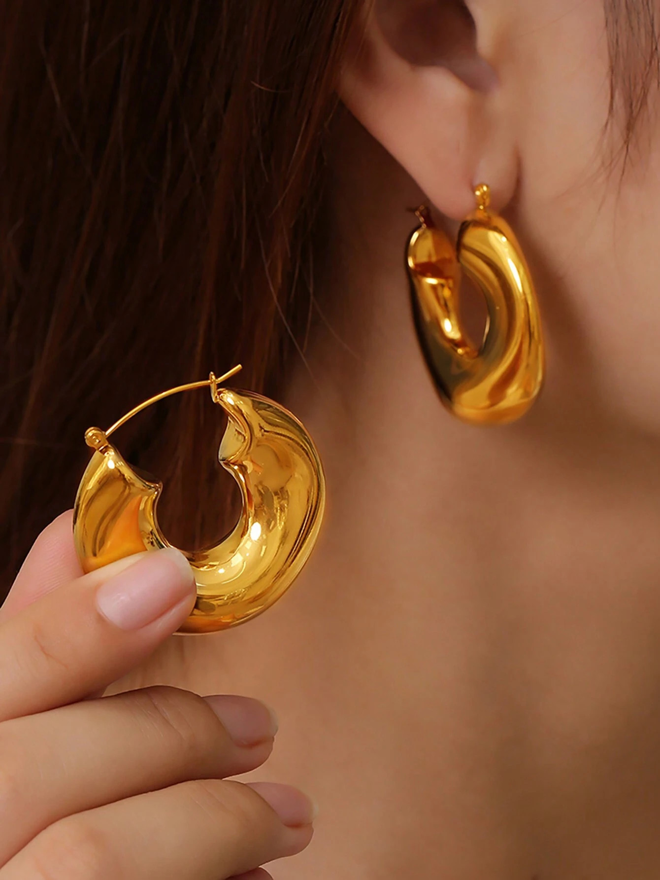 2 Pieces 18K Gold Plated Stainless Steel Smooth Earrings | SHEIN