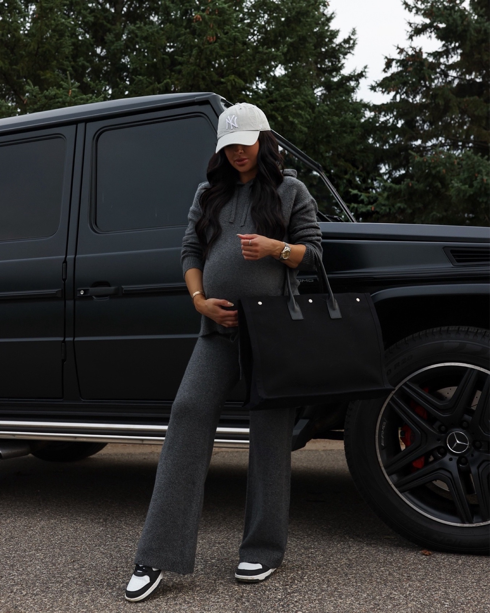 Casual maternity outfit
Walmart lounge set under $40 - perfect for fall travels

#LTKSeasonal #LTKFindsUnder100 #LTKFindsUnder50