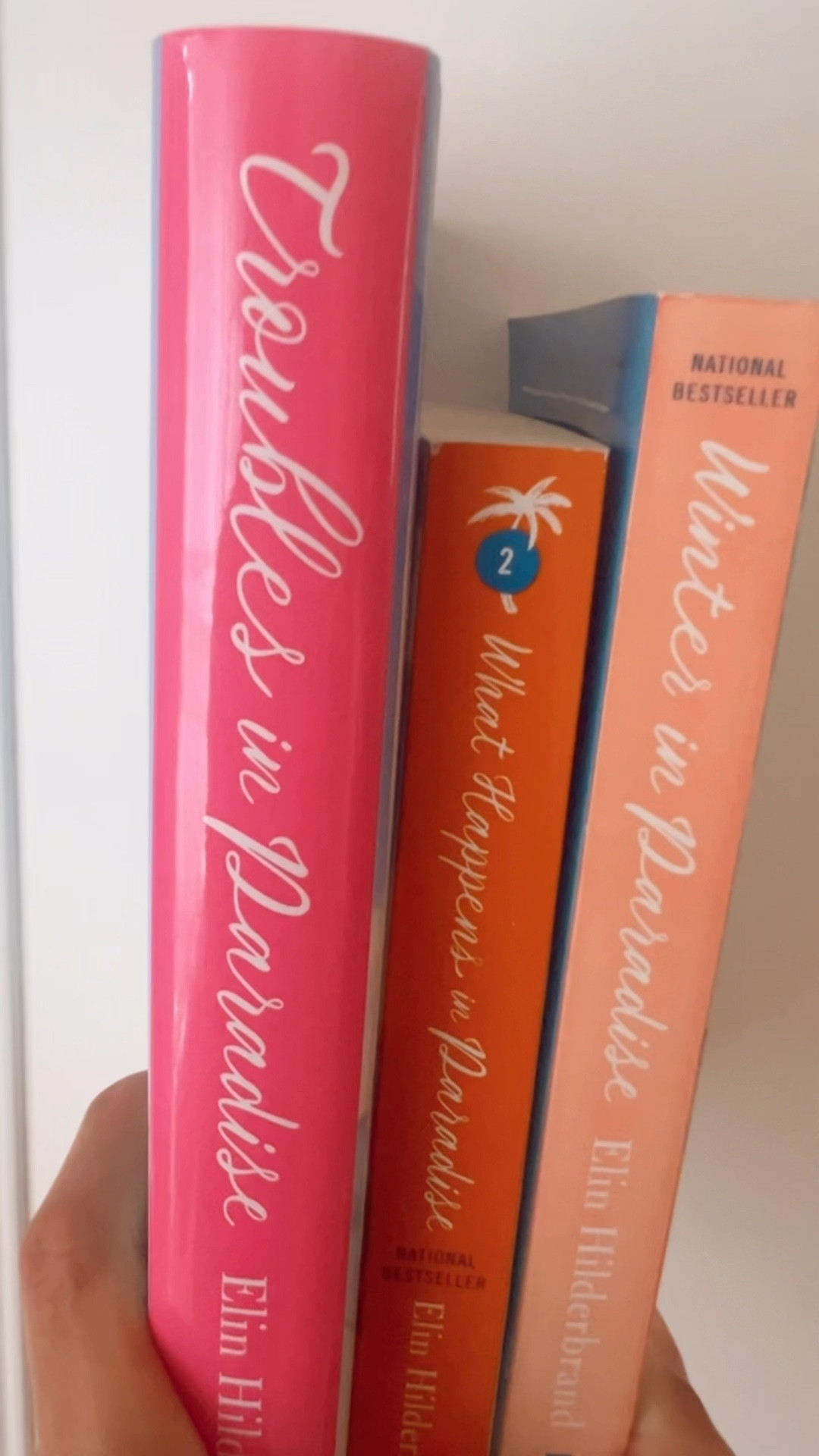 Summer Reads 📚 🏖️ 
… a trilogy rec I shared over at Instagram amidst some shares about USVI / BVI travels!
