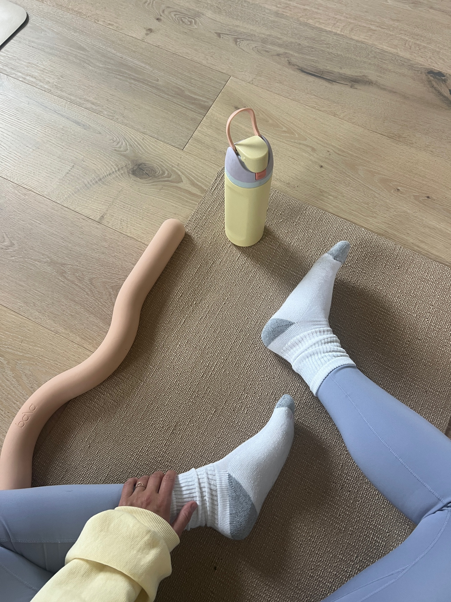 a summery calm palette yes plz 🌸💛🙂‍↕️ mix & matched lids on my water bottle! sweatshirt is thrifted but linked a similar one 👍🏼

#LTKSeasonal #LTKhome #LTKActive