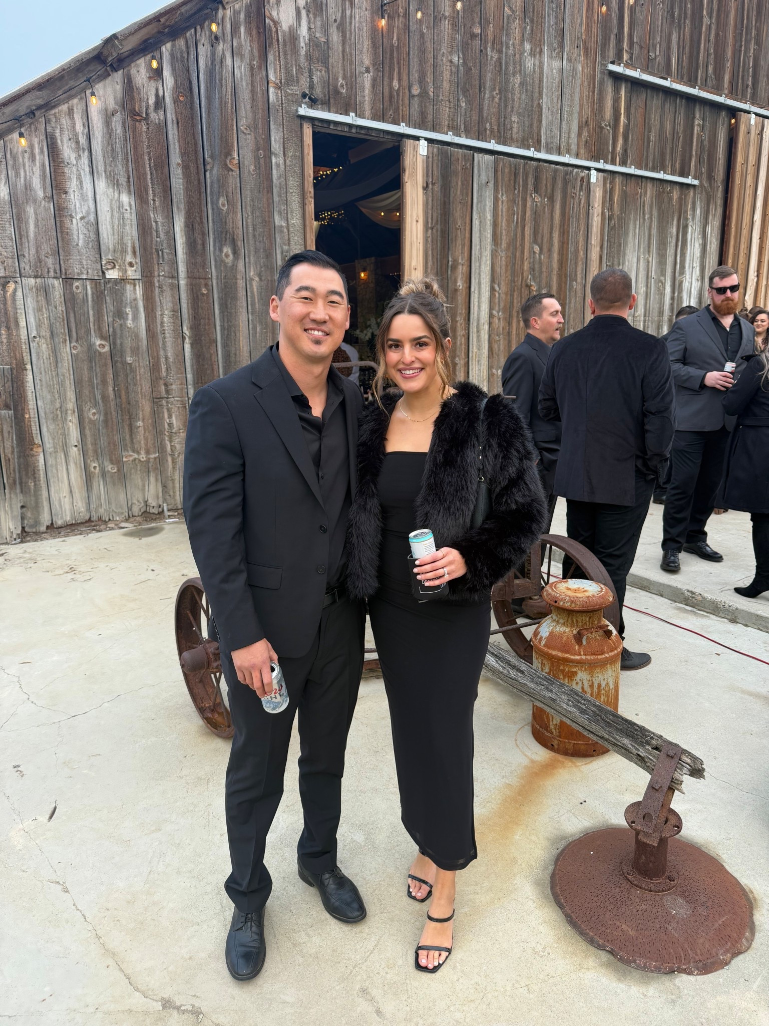 Perfect outfit for an all black wedding! #LTKwedding #weddingguest 

#LTKWedding #LTKootd