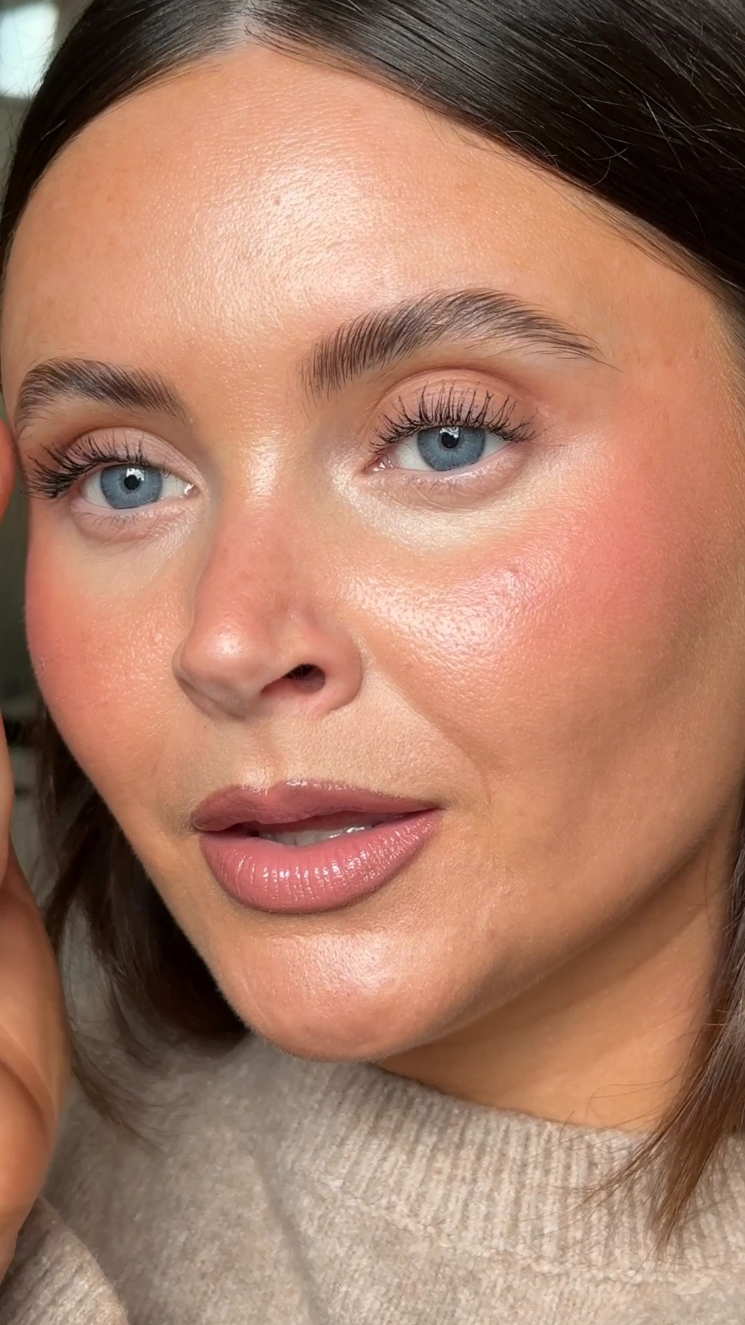 Fluffy brows, brow, brow lamination, beauty, brow shaping, full brows, brow tutorial, makeup, 

#LTKluxury #LTKbeauty #LTKuk