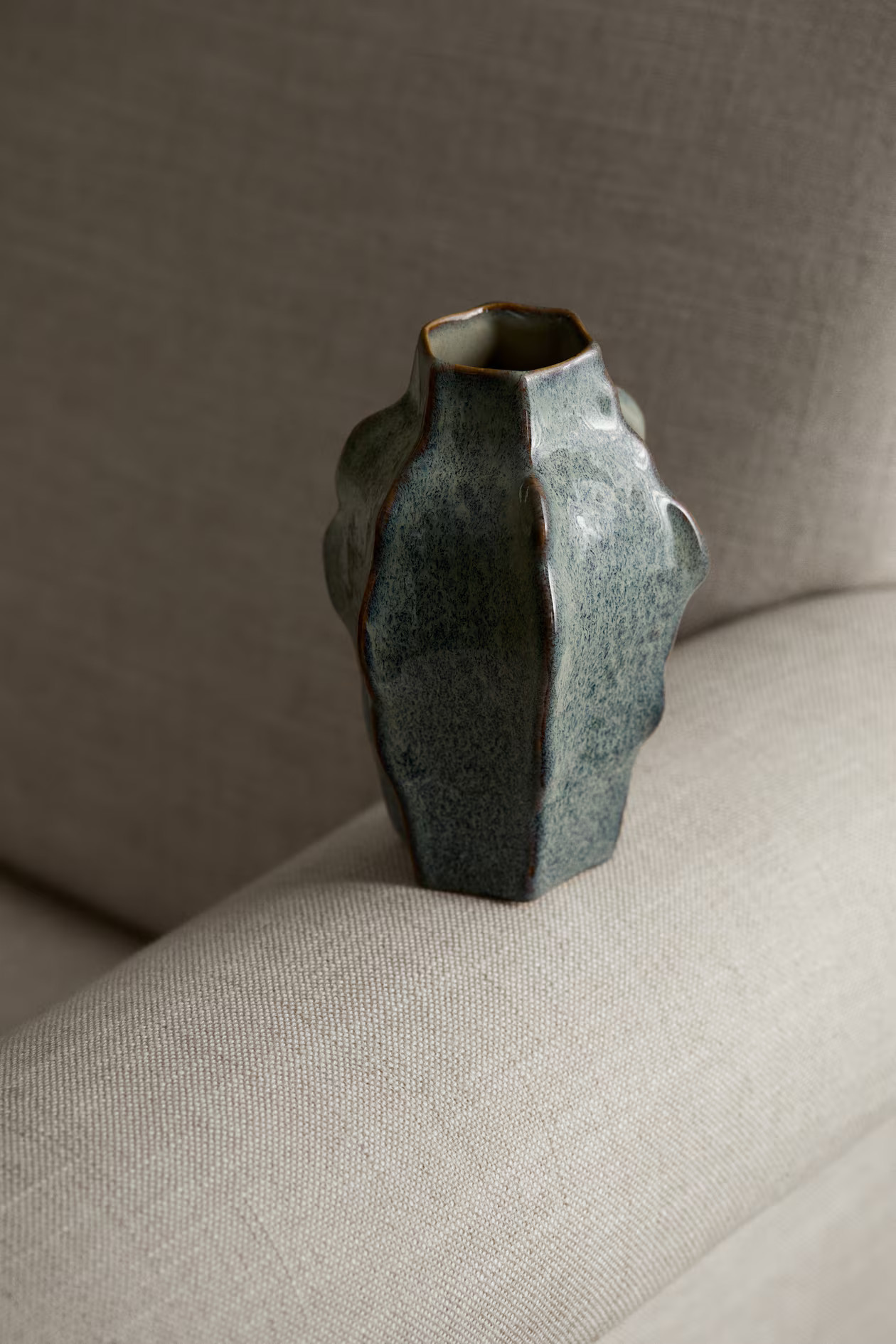 Small Stoneware Vase | H&M (US + CA)