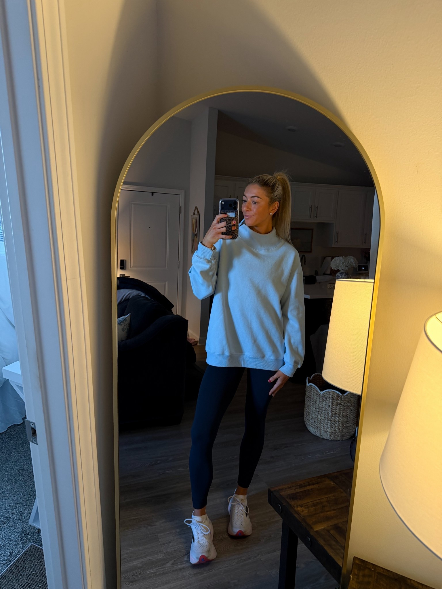 my fav mock neck and leggings!💞
wearing a large in sweatshirt and small in leggings!

#LTKU #LTKBeauty #LTKActive