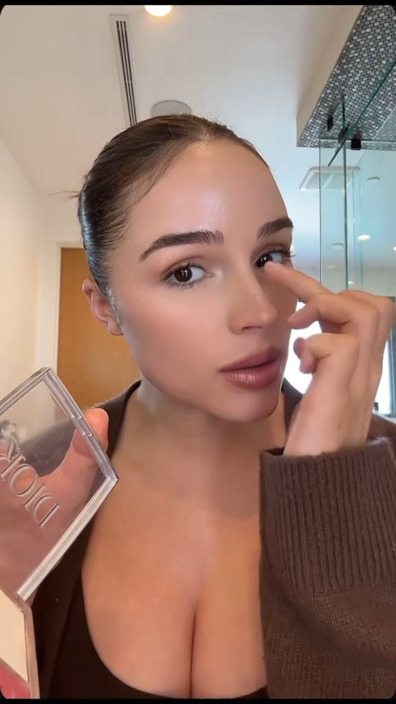 GRWM Part 2: how I do my makeup in my third trimester and why I’m not finding out the gender

#LTKBeauty #LTKFindsUnder100 #LTKSeasonal