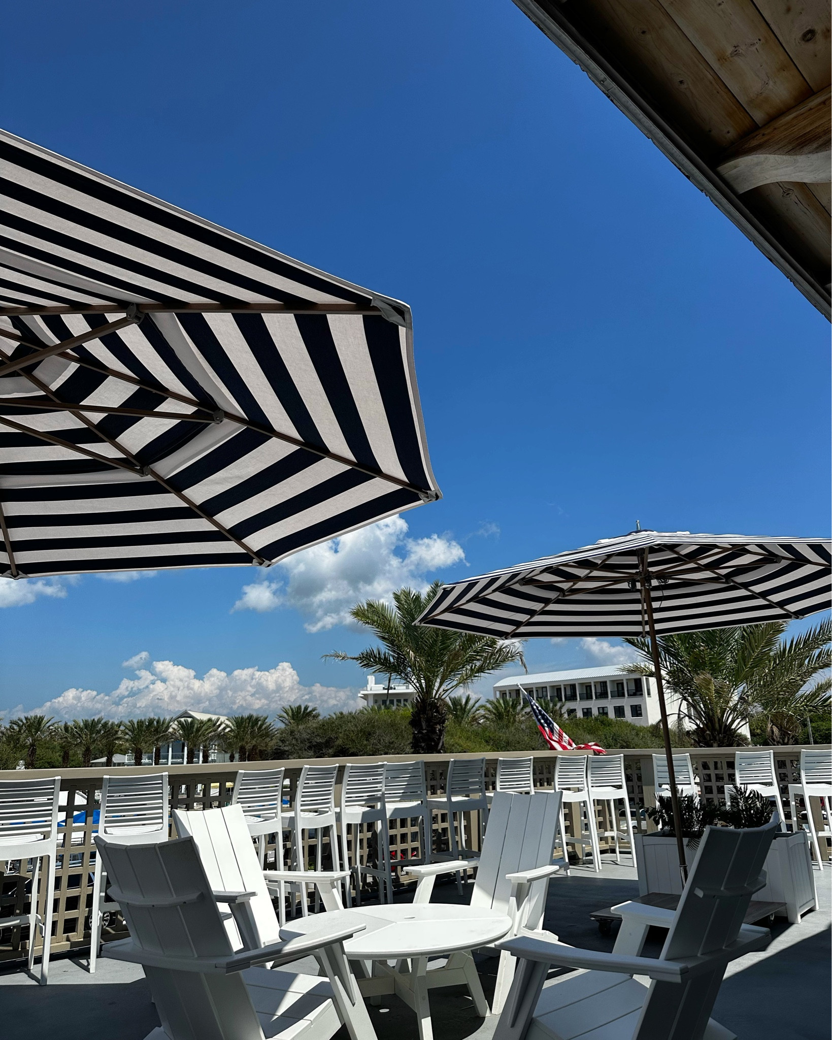 Seaside in the fall 🥥🐚💙


30a, 30a Florida, Beach, umbrella, coastal, coastal outdoor dining, modern coastal

#LTKSeasonal #LTKhome #LTKtravel