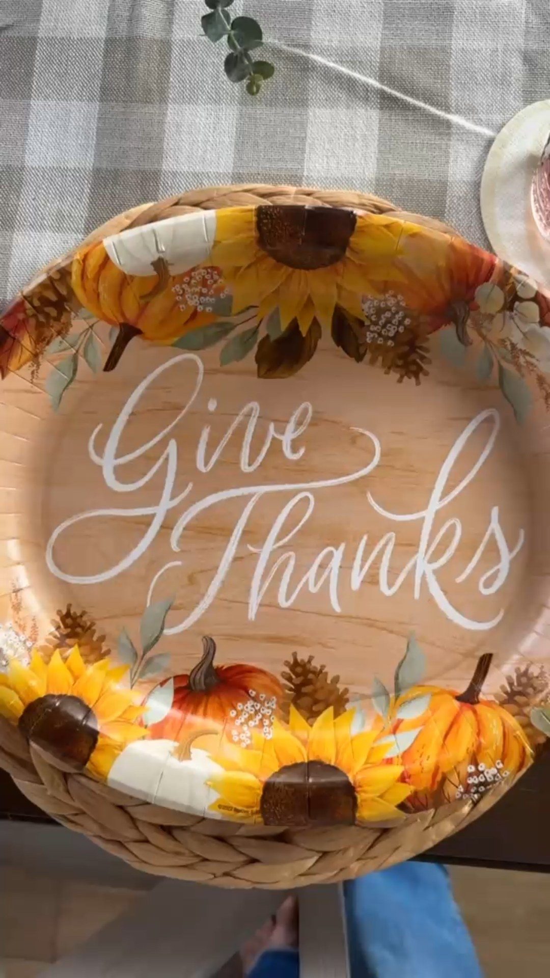 Easy Friendsgiving tablescape!

#LTKSeasonal #LTKHome #LTKHoliday