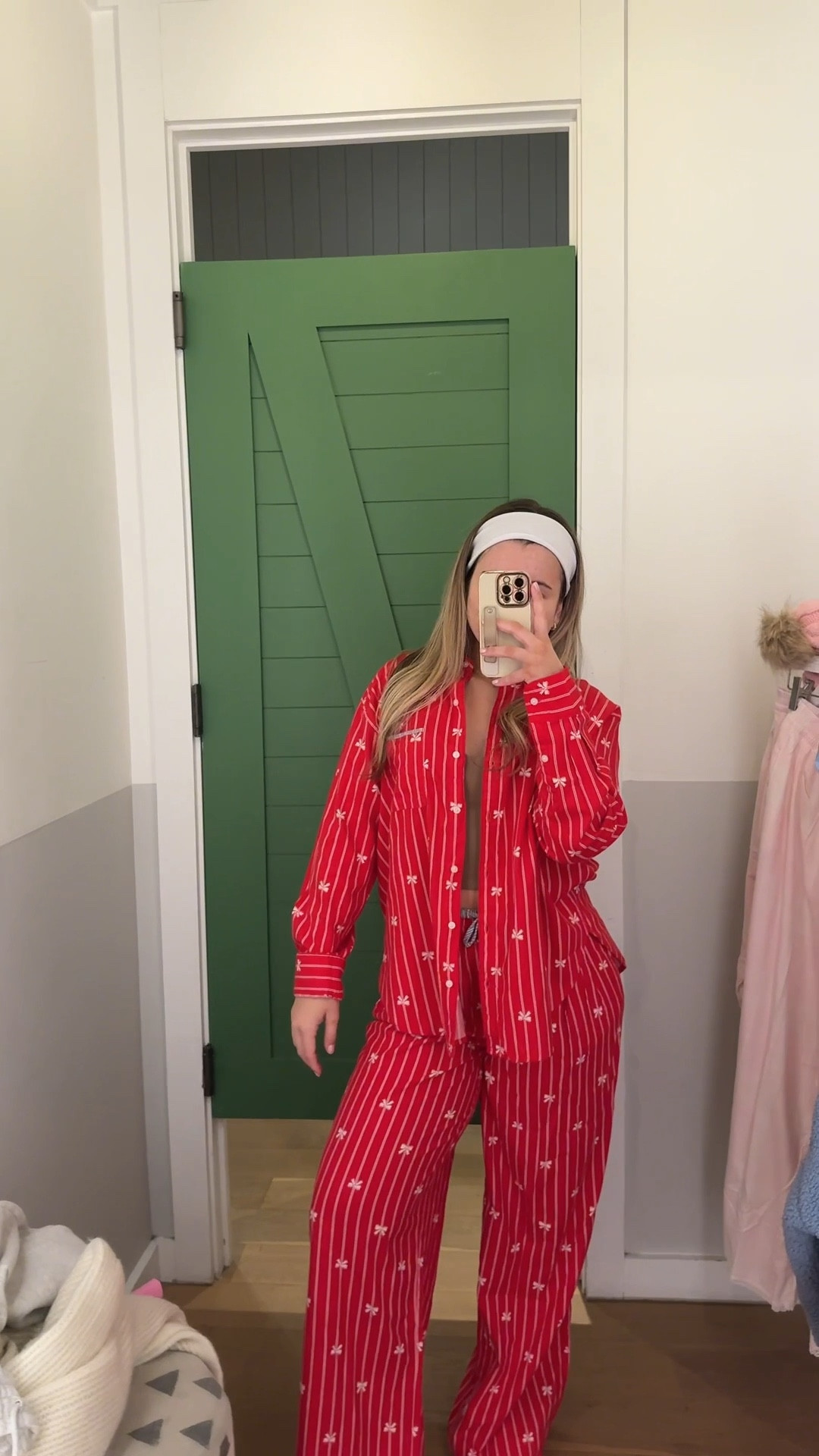 Aerie holiday PJ’s are tooooo good this year 🫶🏼👏🏼💞

#LTKGiftGuide #LTKHoliday #LTKSeasonal