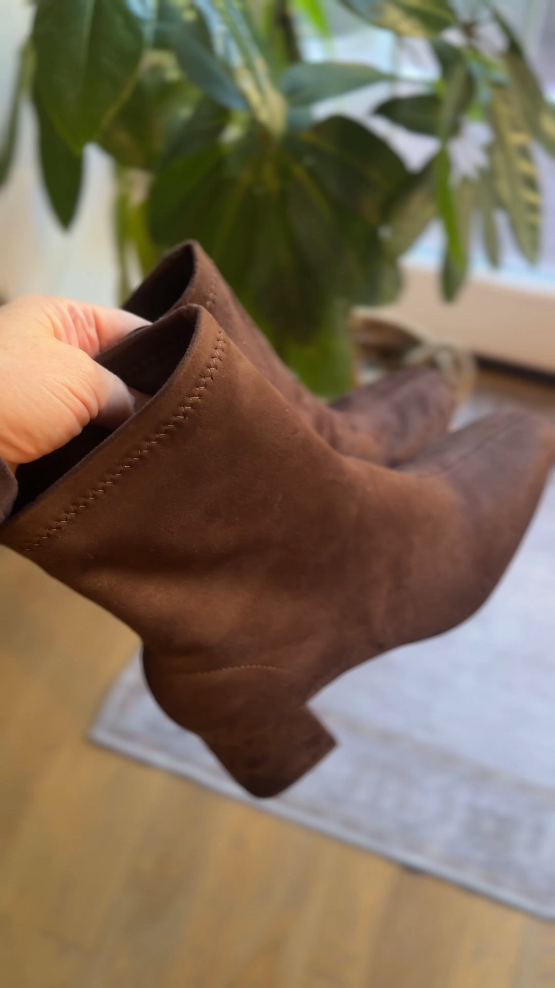 Woman’s boots / fall winter style / chocolate brown / Target finds

#LTKmomlife #LTKSeasonal #LTKgrwm