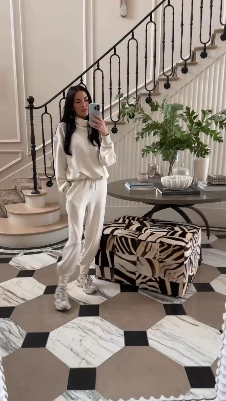 Obsessed with this cozy set from Varley 🤍 Wearing an XS

#LTKStyleTip #LTKSeasonal #LTKWatchNow