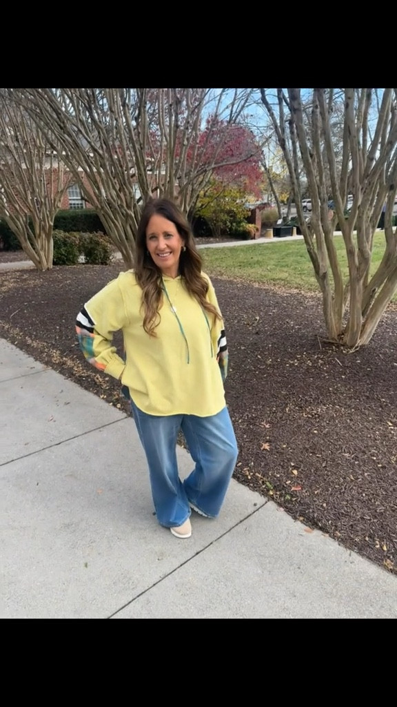 A great outfit to wear when visiting Johnson University where we used to live. 

#LTKvlog #LTKMidsize #LTKmomlife