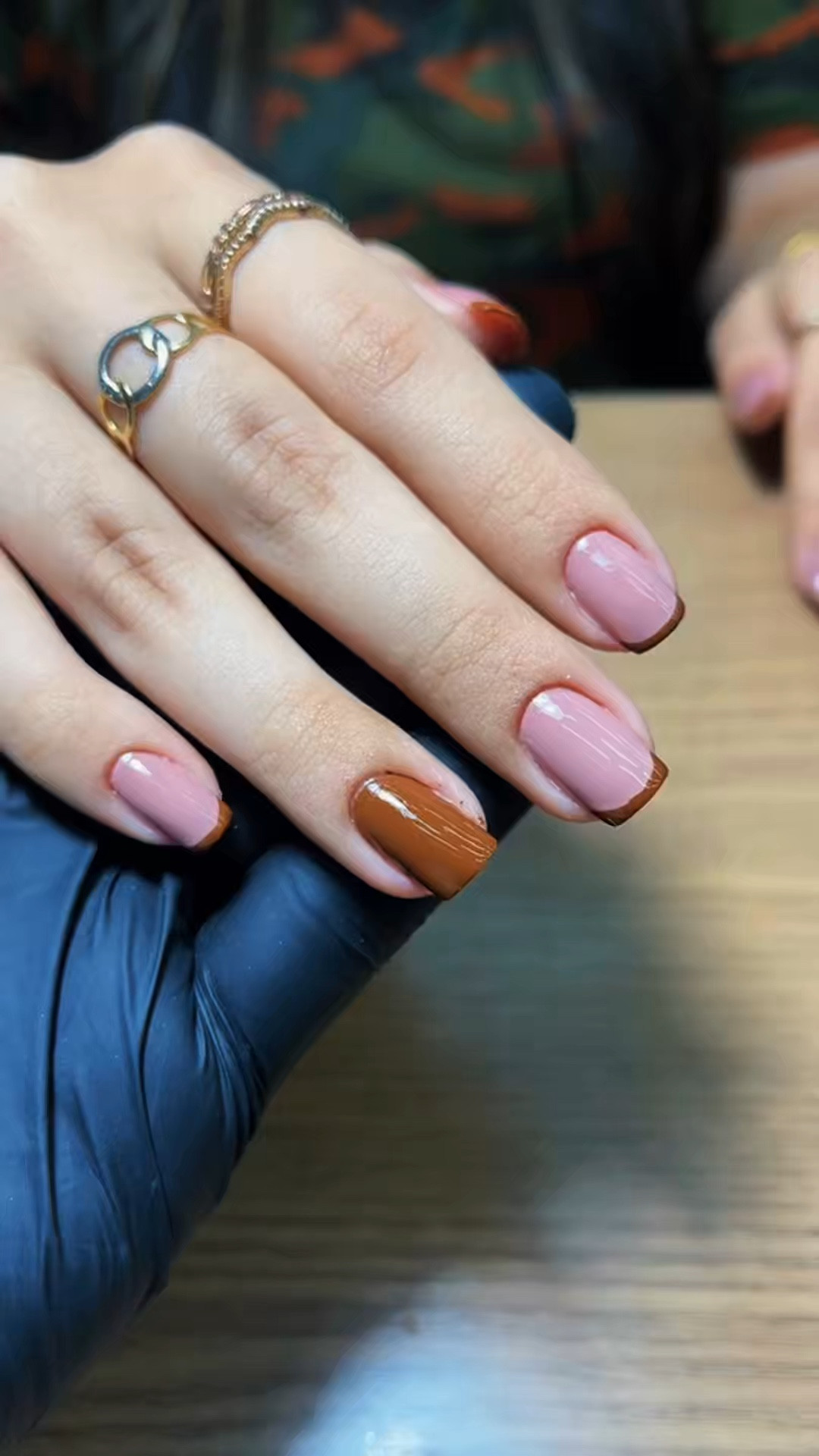 Unhas da semana 🍫🍪🐰 chocolatuda, moderna e elegante

📍@conceito.studiodebeleza
💅🏼 @jessica_hansenn 
#unhasdecoradas #unhanatural #unhas #ararassp #unhadasemana

#LTKbrasil #LTKbeleza #LTKlookdetrabalho