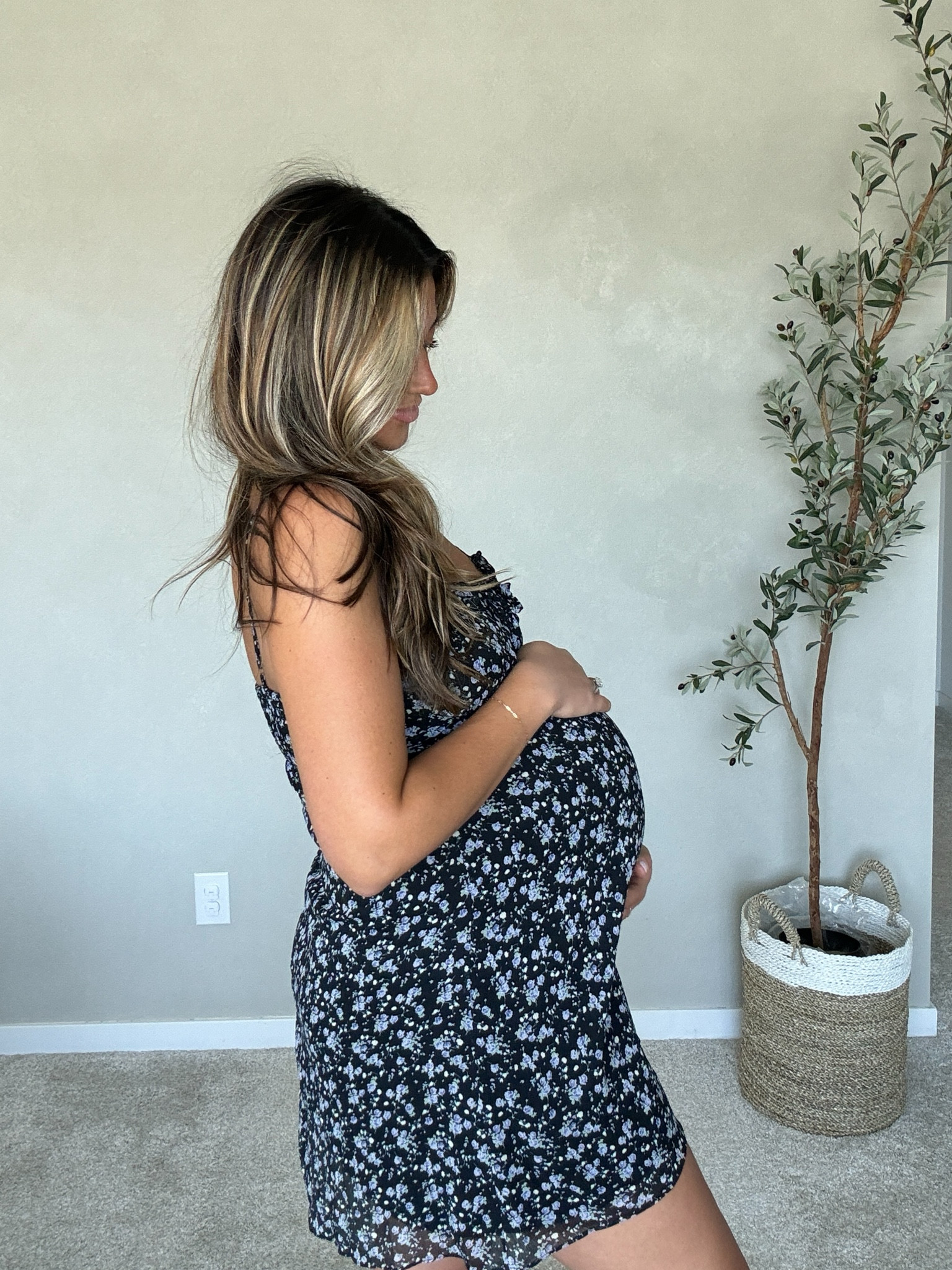 One of my favorite sun dresses of ALL time AND it works with a bump! 

#LTKBaby #LTKBump #LTKFindsUnder50