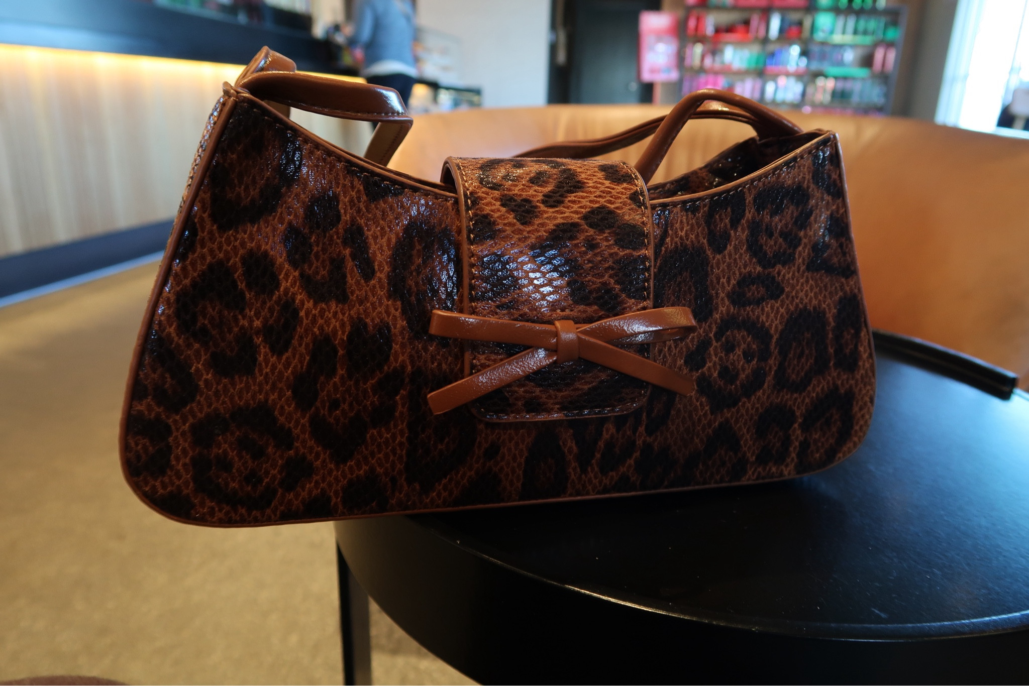 My favorite bag 🐆

#amazon #purse #cheetahprint #leopard #animalprint 

#LTKGiftGuide #LTKCyberWeek #LTKItBag