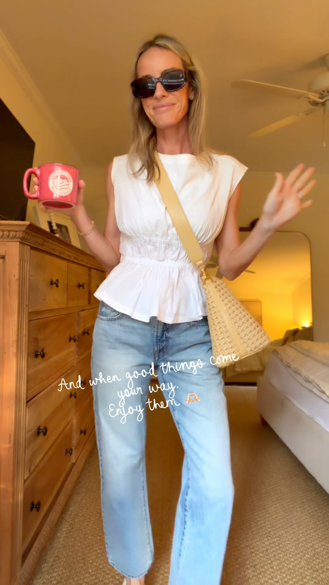 Just a thought on this Tuesday 🫶🏻

Size 26 jeans
Small tee
New bag! Thoughts??

Xo