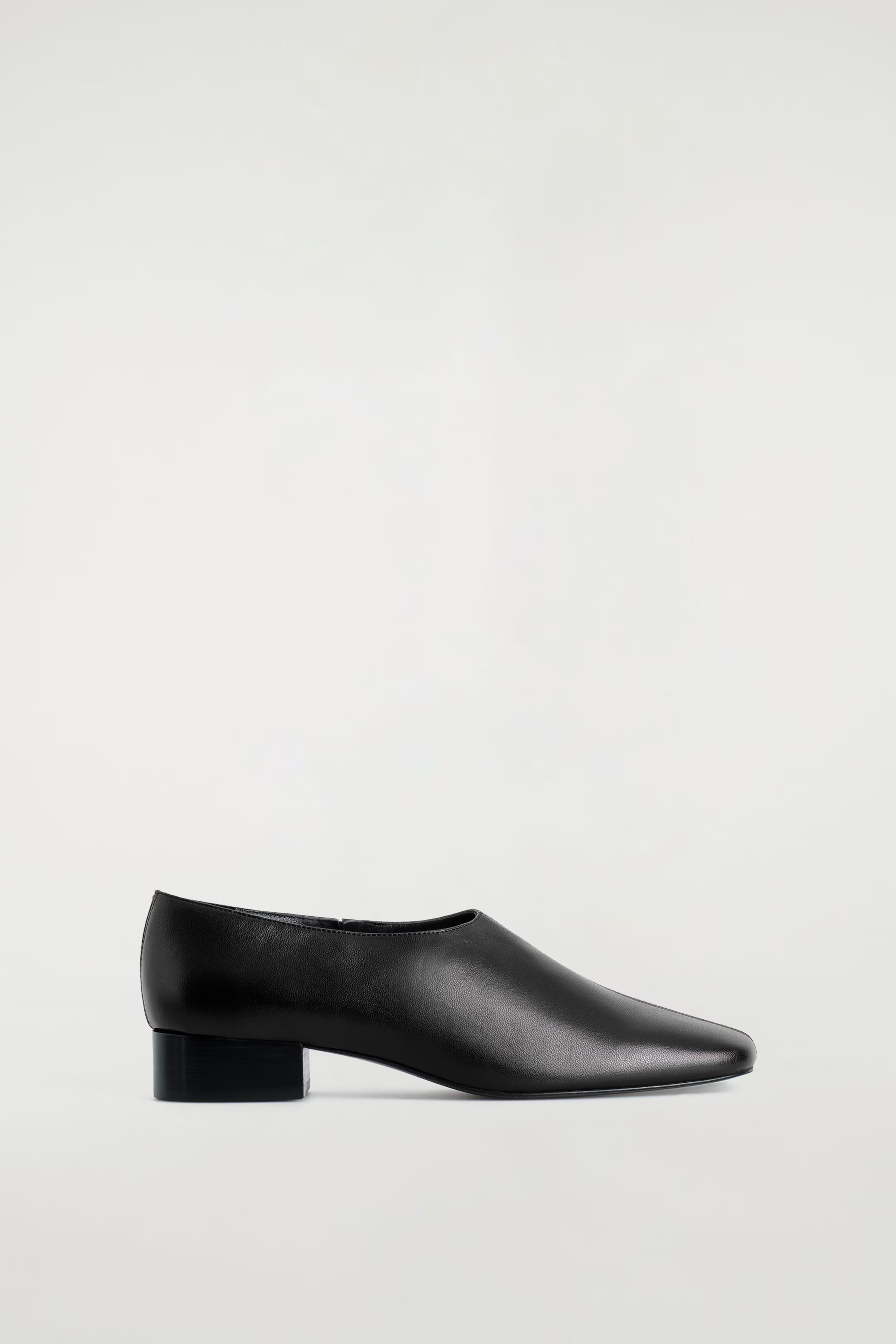 SQUARE-TOE LEATHER HEELED SHOES - BLACK | COS US | COS (US)