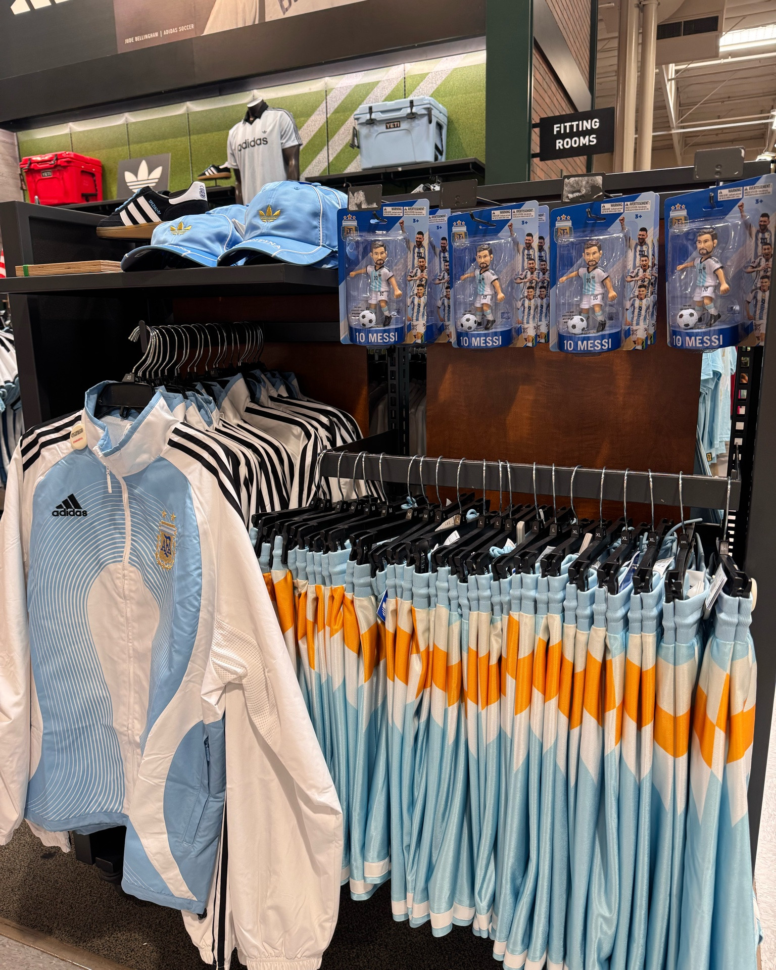 Shop the World Cup essentials now at Dick’s Sporting Goods—link in bio!

#LTKSeasonal #LTKootd #LTKActive