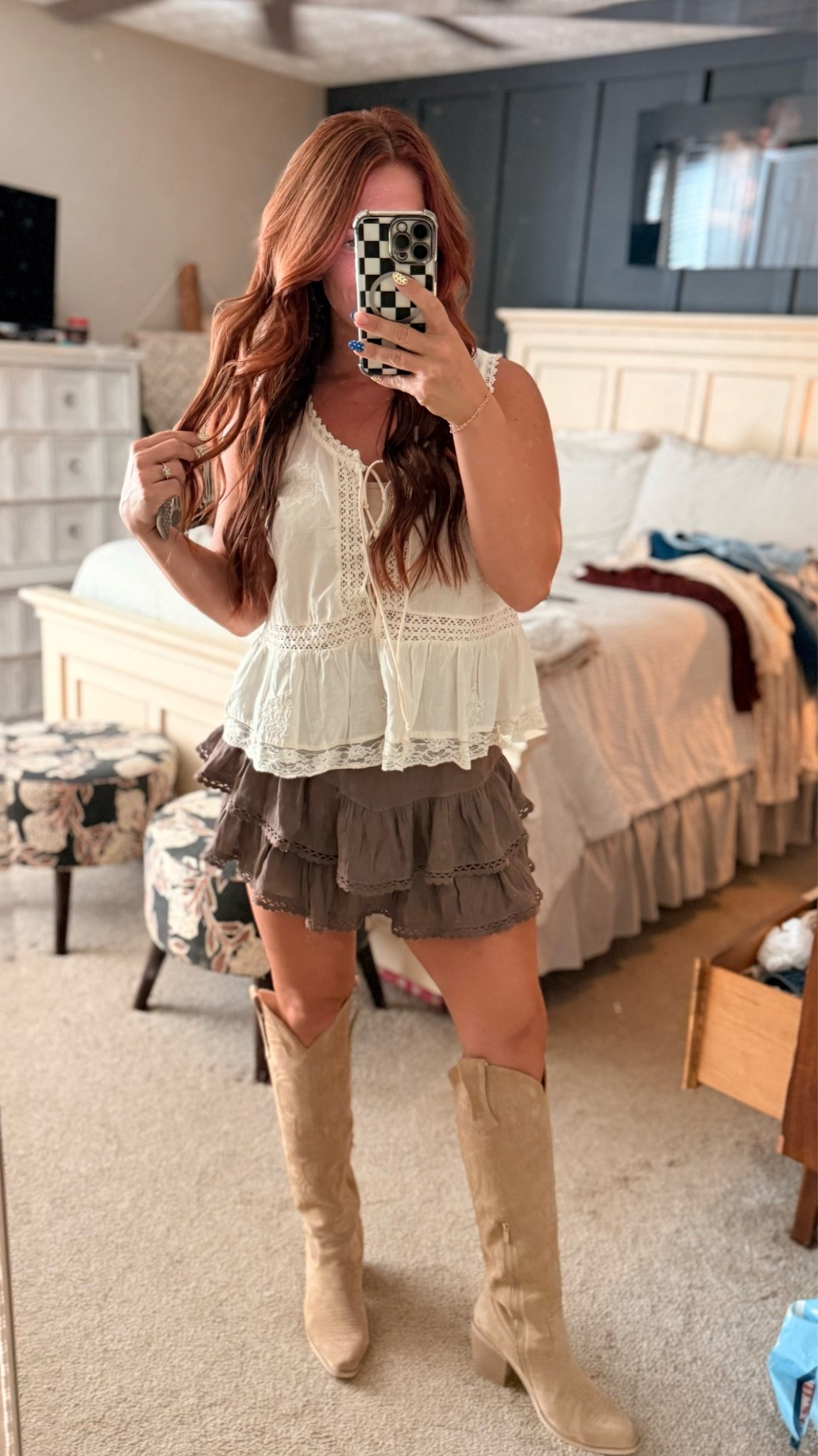This adorable outfit is linked here 🔗✨

#LTKootd #LTKgrwm #LTKSeasonal