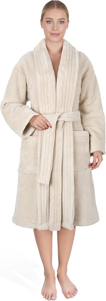 American Soft Linen Women’s Fleece Bathrobe Luxury Soft, Plush Robe for Women Cozy Spa Quality ... | Amazon (US)